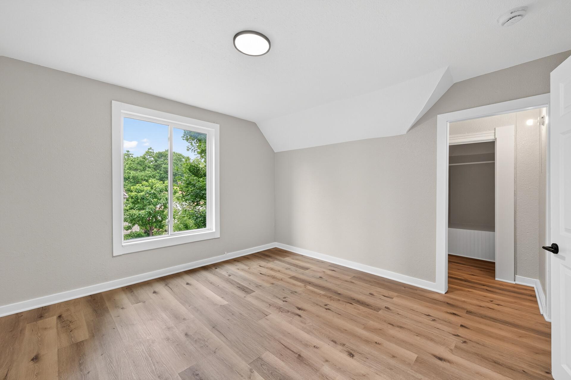 View of Residential Income at 2218 Irving Avenue, Minneapolis MN 55411, Minneapolis (14 of 38) - Mike Wilen | Minnesota Team Real Estate