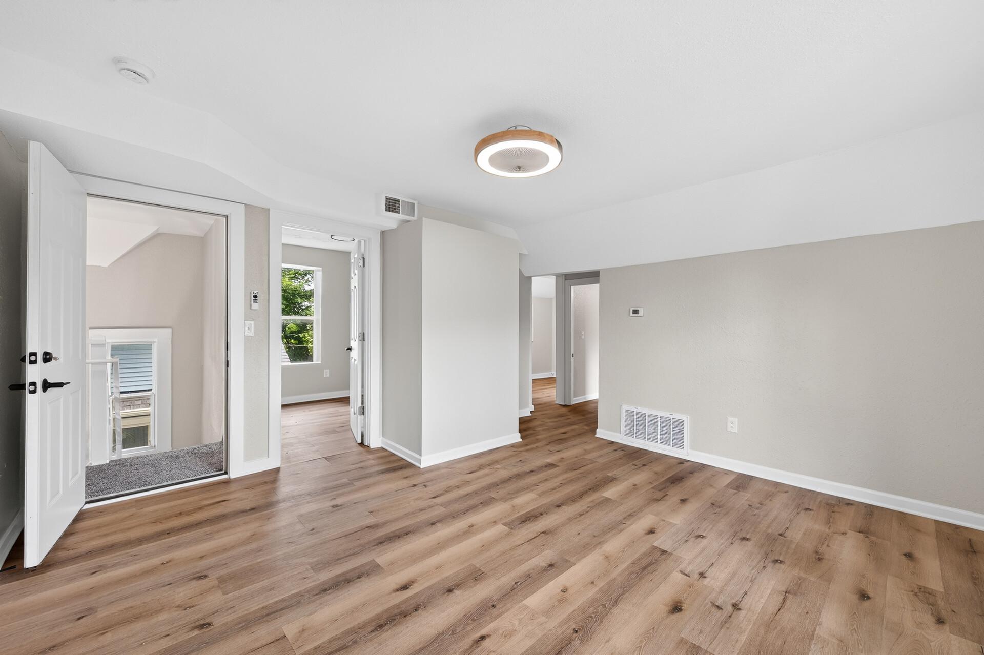 View of Residential Income at 2218 Irving Avenue, Minneapolis MN 55411, Minneapolis (13 of 38) - Mike Wilen | Minnesota Team Real Estate