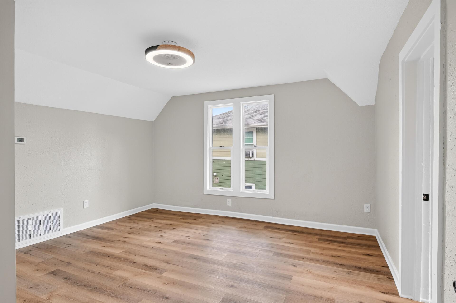 View of Residential Income at 2218 Irving Avenue, Minneapolis MN 55411, Minneapolis (12 of 38) - Mike Wilen | Minnesota Team Real Estate