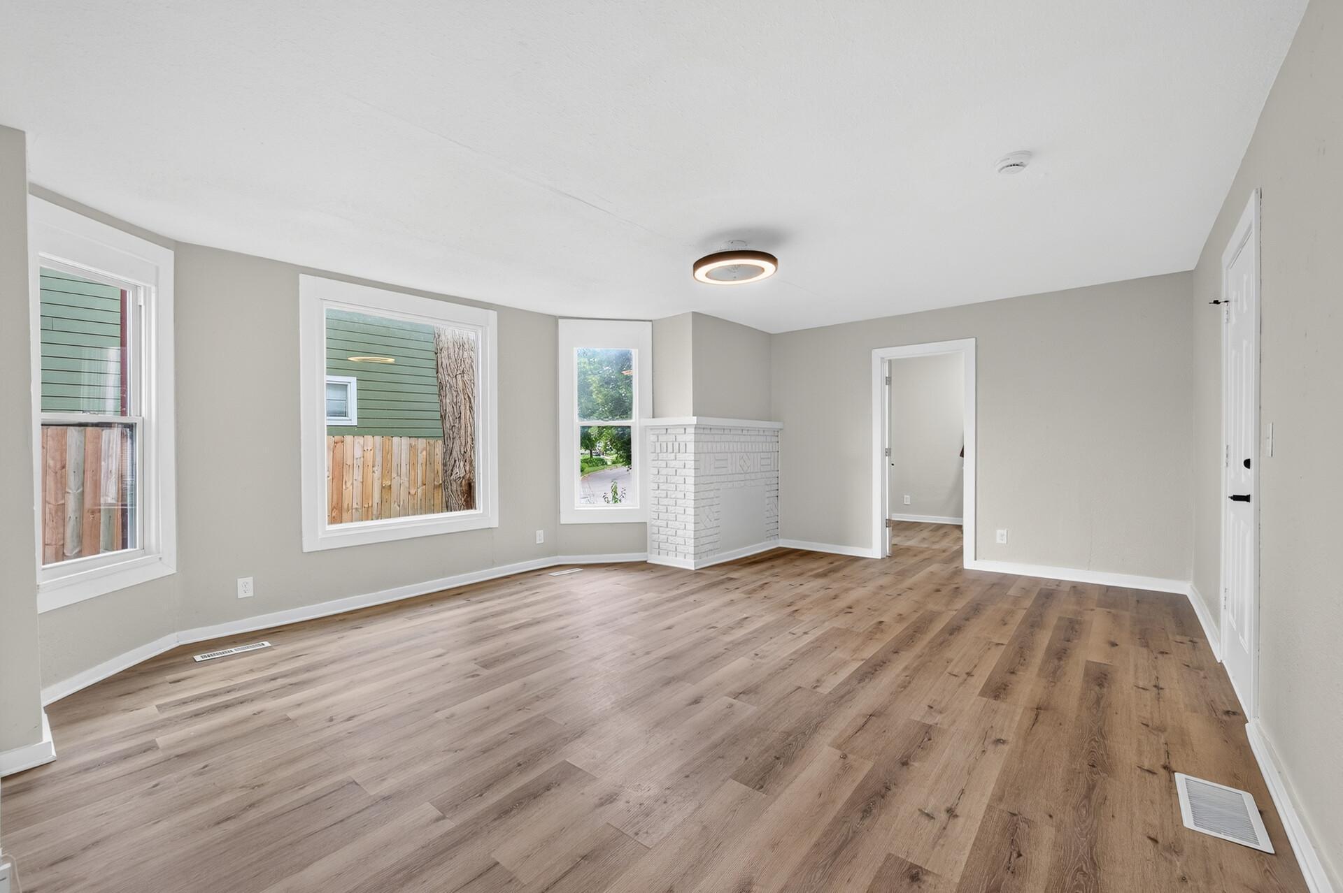 View of Residential Income at 2218 Irving Avenue, Minneapolis MN 55411, Minneapolis (4 of 38) - Mike Wilen | Minnesota Team Real Estate