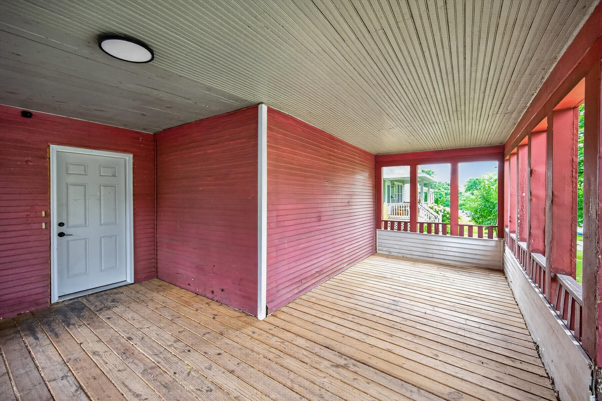 View of Residential Income at 2218 Irving Avenue, Minneapolis MN 55411, Minneapolis (29 of 38) - Mike Wilen | Minnesota Team Real Estate