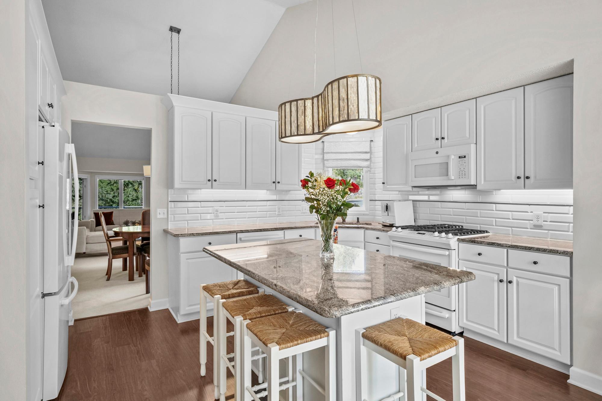 View of Residential at 11148 Wyoming Road, Bloomington MN 55438, Bloomington (22 of 56) - Mike Wilen | Minnesota Team Real Estate