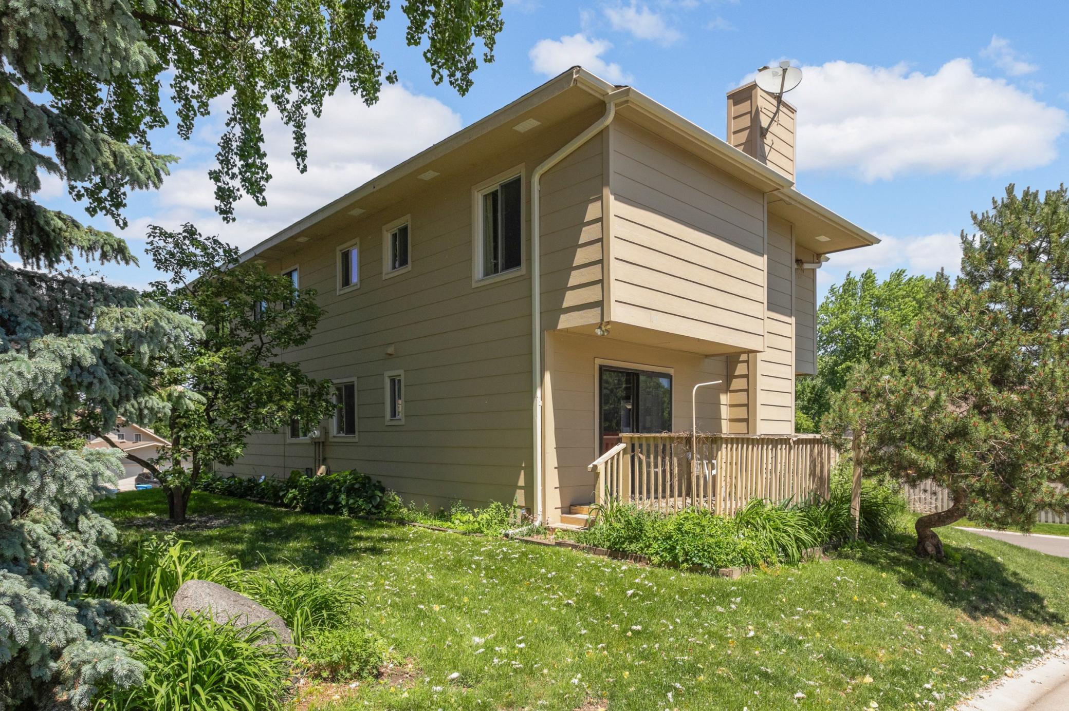 View of Residential at 2201 Stroden Circle, Golden Valley MN 55427, Golden Valley (28 of 35) - Mike Wilen | Minnesota Team Real Estate