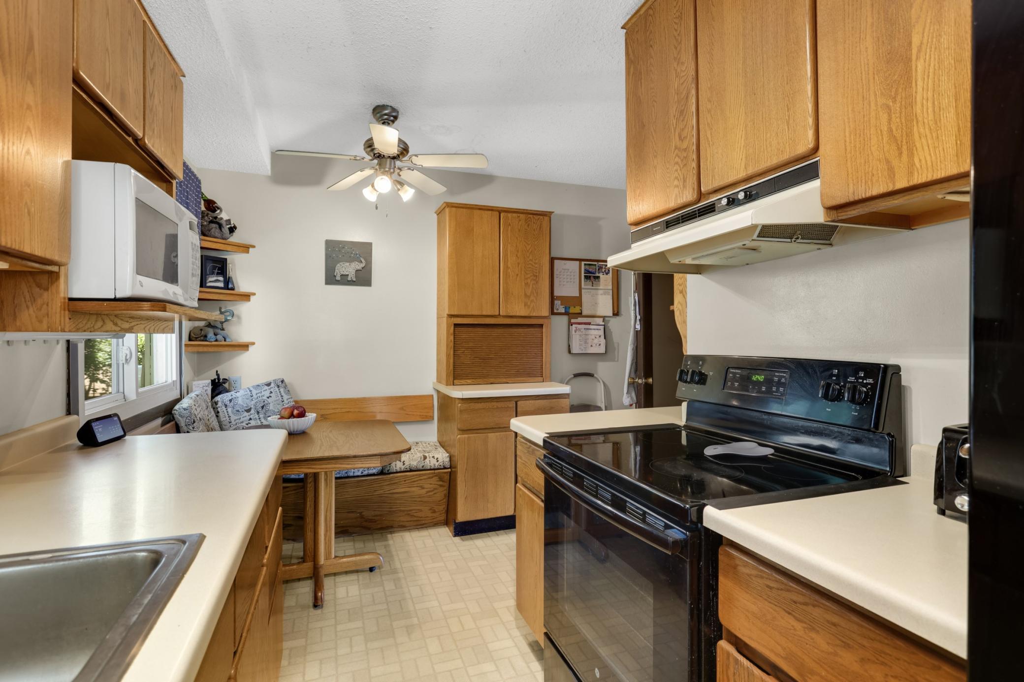 View of Residential at 2201 Stroden Circle, Golden Valley MN 55427, Golden Valley (10 of 35) - Mike Wilen | Minnesota Team Real Estate