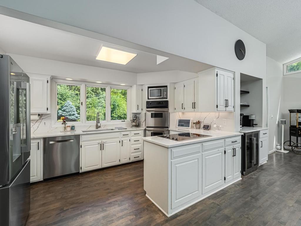 View of Residential at 335 Pineview Lane, Plymouth MN 55441, Plymouth (17 of 37) - Mike Wilen | Minnesota Team Real Estate
