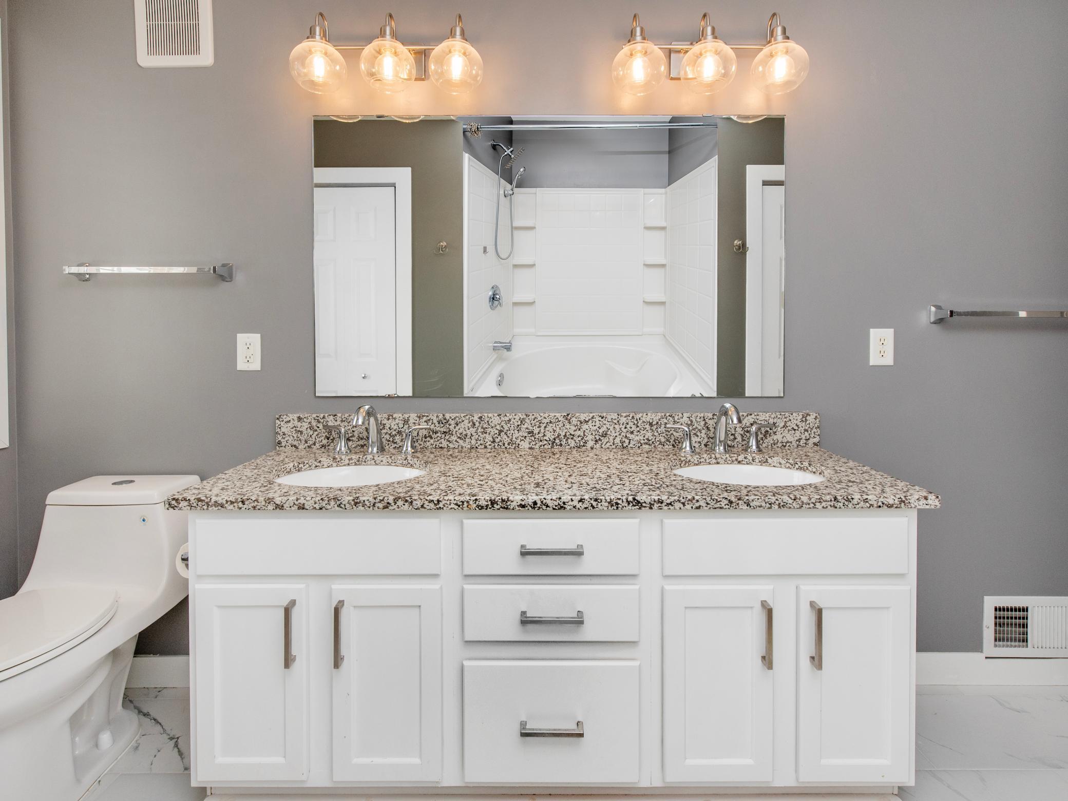 View of Residential at 11011 Oak Grove Circle #B, Woodbury MN 55129, Woodbury (29 of 39) - Mike Wilen | Minnesota Team Real Estate