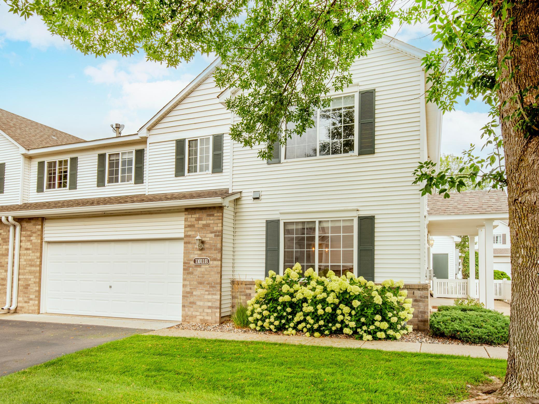 View of Residential at 11011 Oak Grove Circle #B, Woodbury MN 55129, Woodbury (2 of 39) - Mike Wilen | Minnesota Team Real Estate