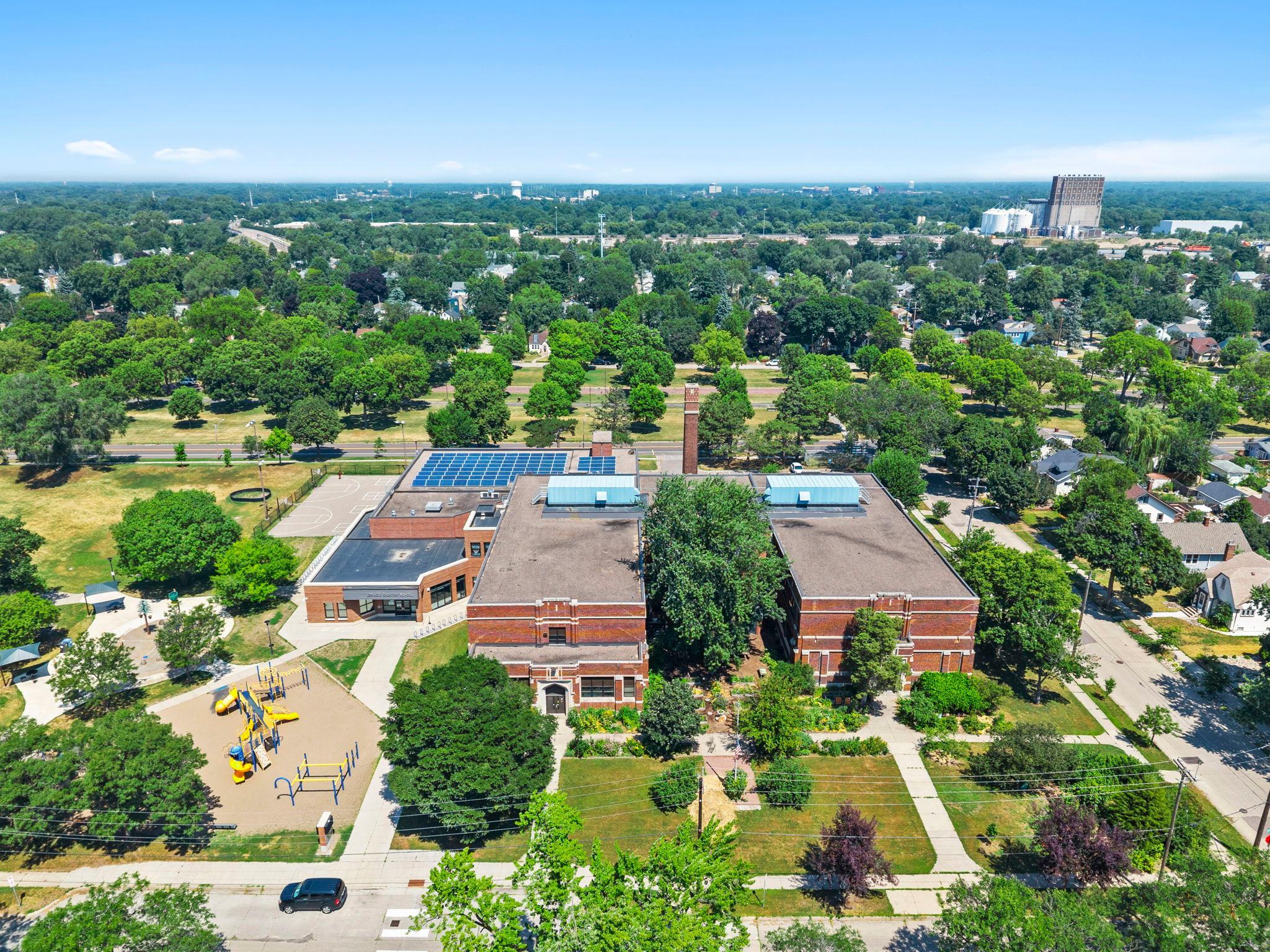 View of Residential at 4366 Thomas Avenue, Minneapolis MN 55412, Minneapolis (82 of 88) - Mike Wilen | Minnesota Team Real Estate