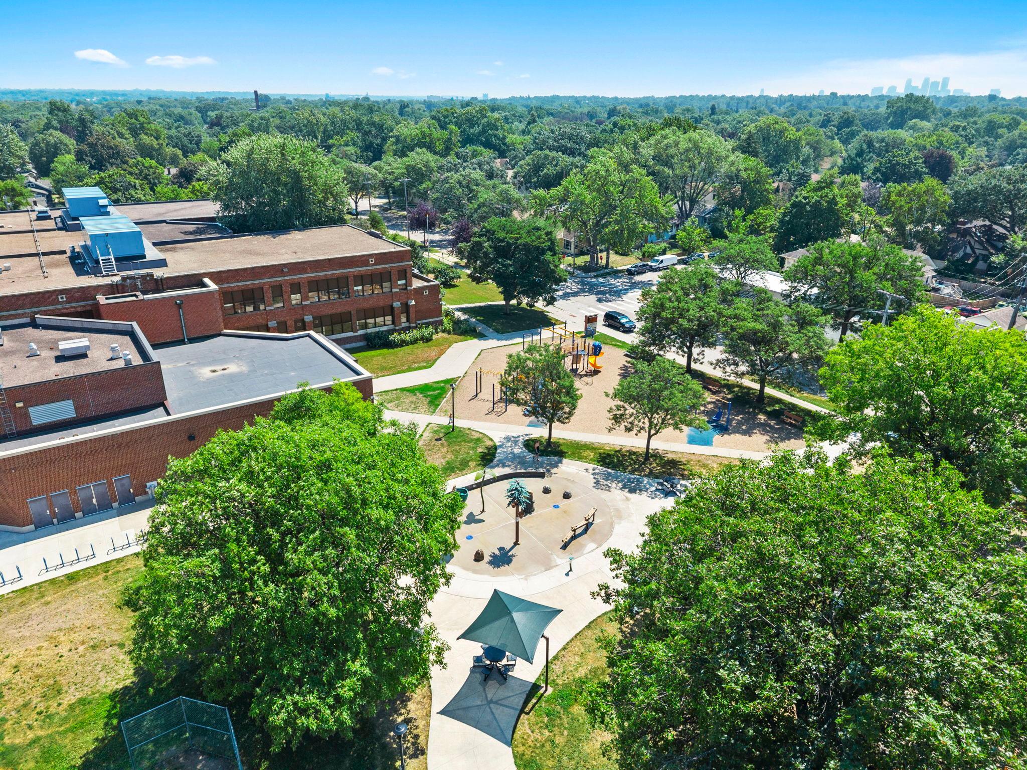 View of Residential at 4366 Thomas Avenue, Minneapolis MN 55412, Minneapolis (80 of 88) - Mike Wilen | Minnesota Team Real Estate