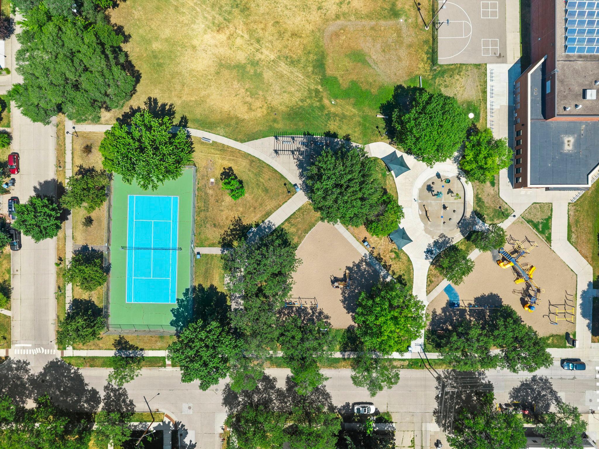 View of Residential at 4366 Thomas Avenue, Minneapolis MN 55412, Minneapolis (76 of 88) - Mike Wilen | Minnesota Team Real Estate