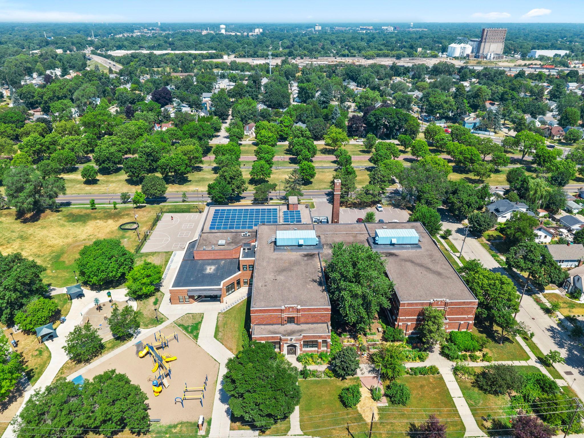 View of Residential at 4366 Thomas Avenue, Minneapolis MN 55412, Minneapolis (74 of 88) - Mike Wilen | Minnesota Team Real Estate