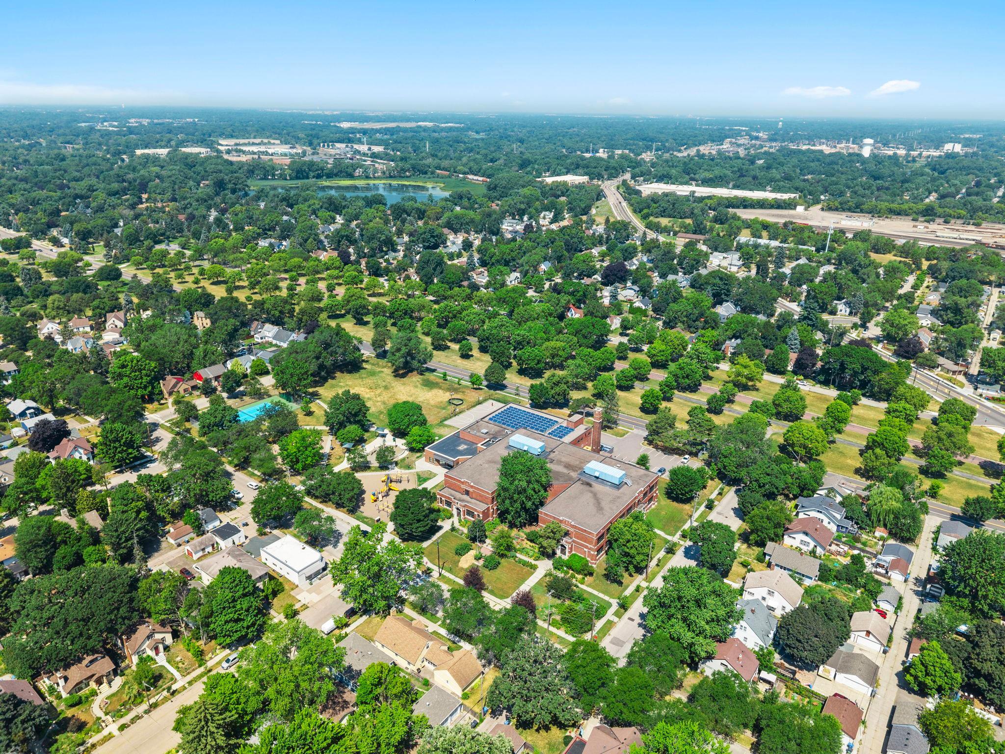 View of Residential at 4366 Thomas Avenue, Minneapolis MN 55412, Minneapolis (58 of 88) - Mike Wilen | Minnesota Team Real Estate
