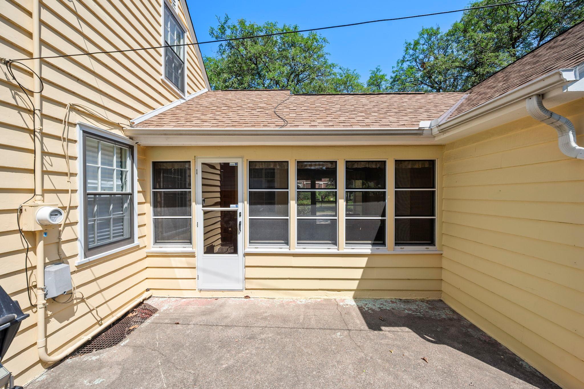 View of Residential at 4366 Thomas Avenue, Minneapolis MN 55412, Minneapolis (45 of 88) - Mike Wilen | Minnesota Team Real Estate