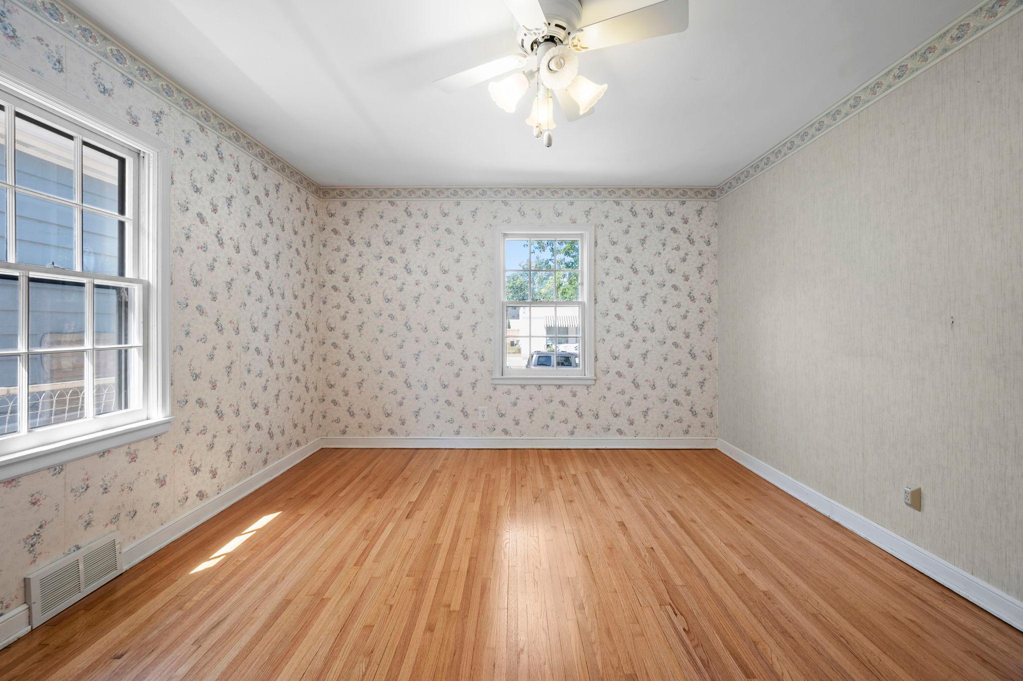 View of Residential at 4366 Thomas Avenue, Minneapolis MN 55412, Minneapolis (19 of 88) - Mike Wilen | Minnesota Team Real Estate