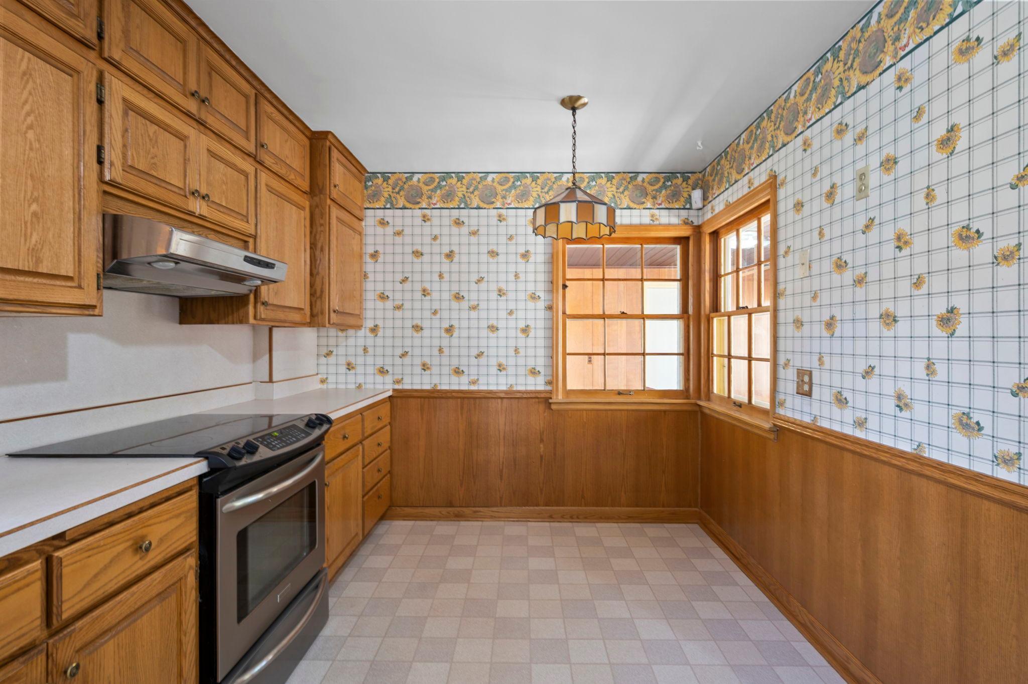 View of Residential at 4366 Thomas Avenue, Minneapolis MN 55412, Minneapolis (16 of 88) - Mike Wilen | Minnesota Team Real Estate