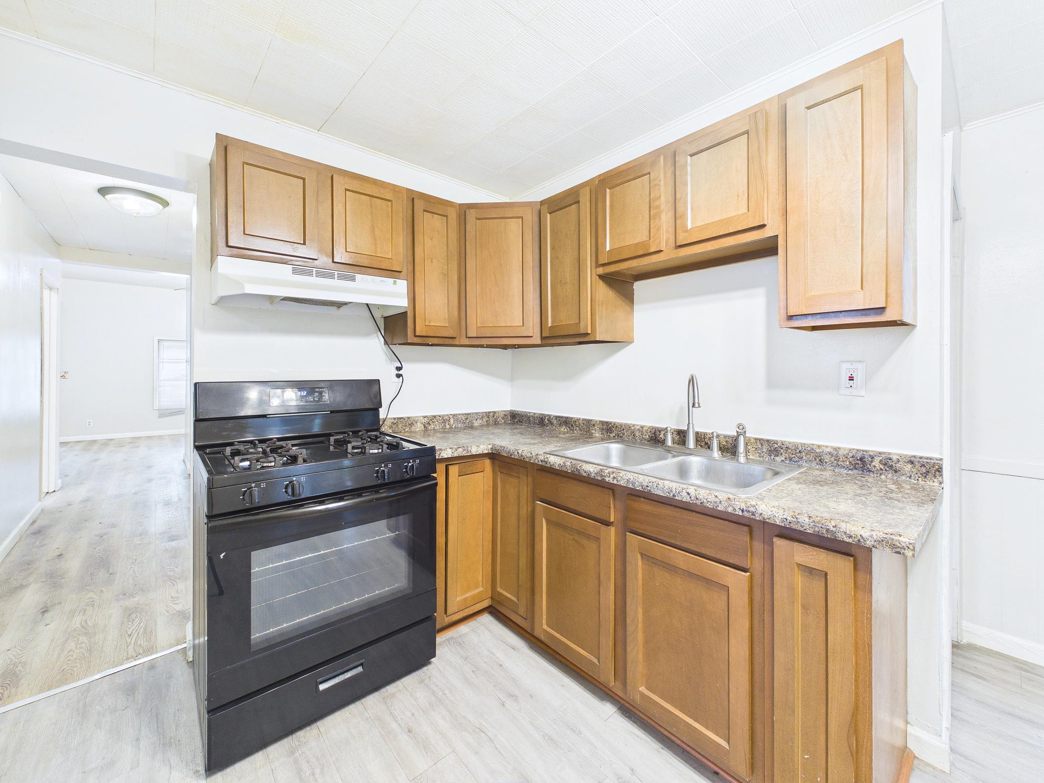 View of Residential Income at 2633 Taylor Street, Minneapolis MN 55418, Minneapolis (25 of 42) - Mike Wilen | Minnesota Team Real Estate