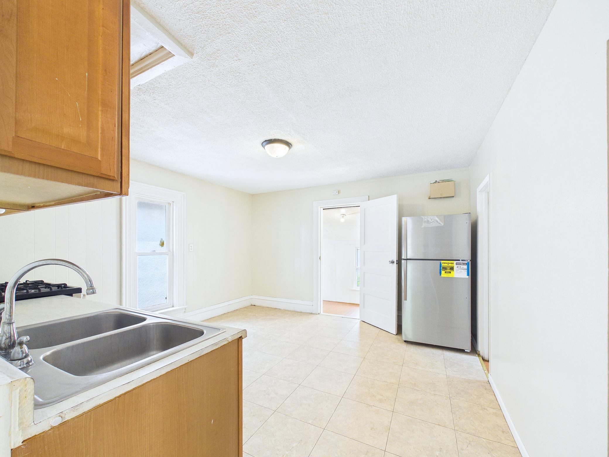 View of Residential Income at 2633 Taylor Street, Minneapolis MN 55418, Minneapolis (19 of 42) - Mike Wilen | Minnesota Team Real Estate