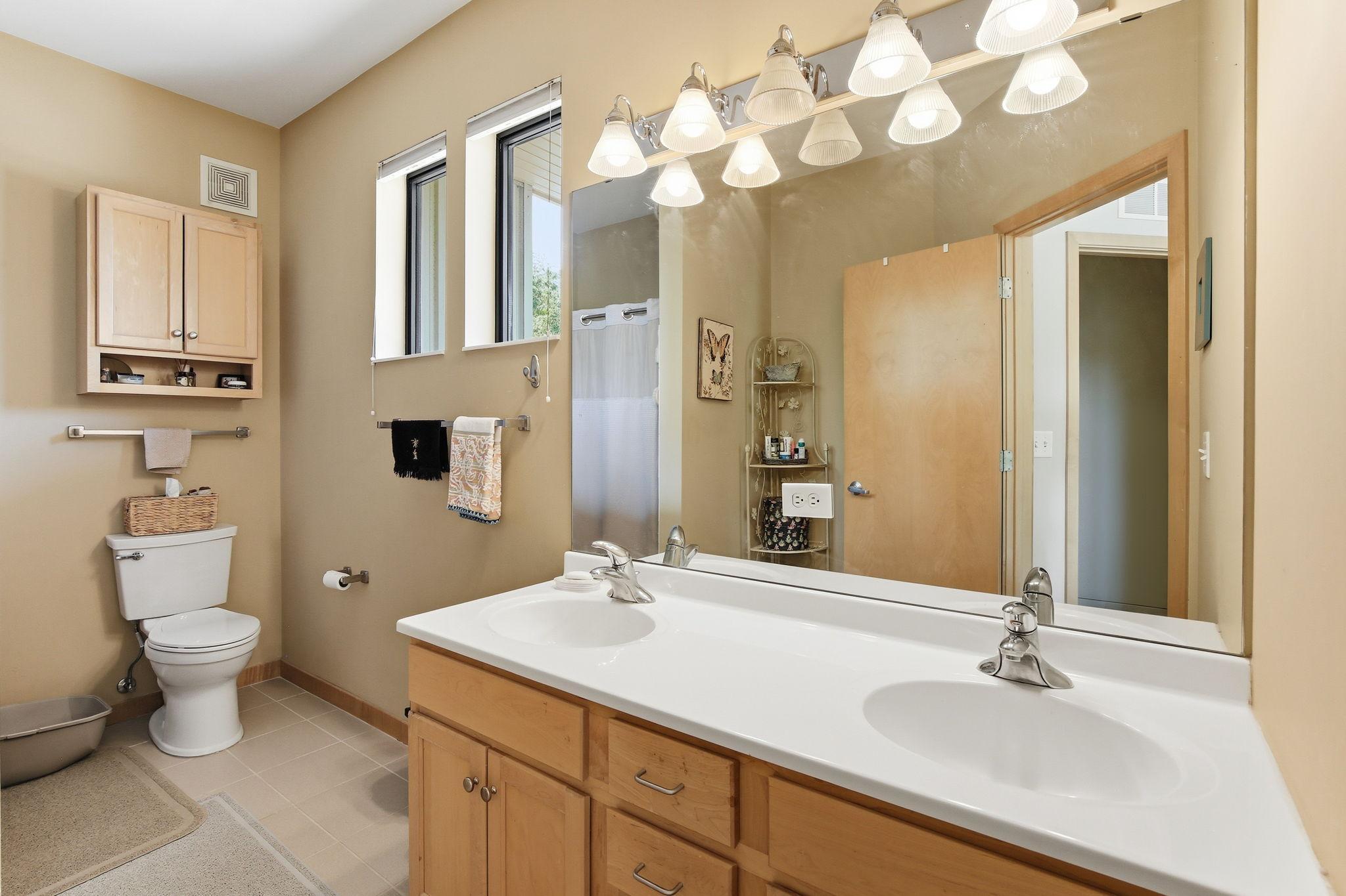 View of Residential at 820 Emerald Street #117, Saint Paul MN 55114, Saint Paul (31 of 35) - Mike Wilen | Minnesota Team Real Estate