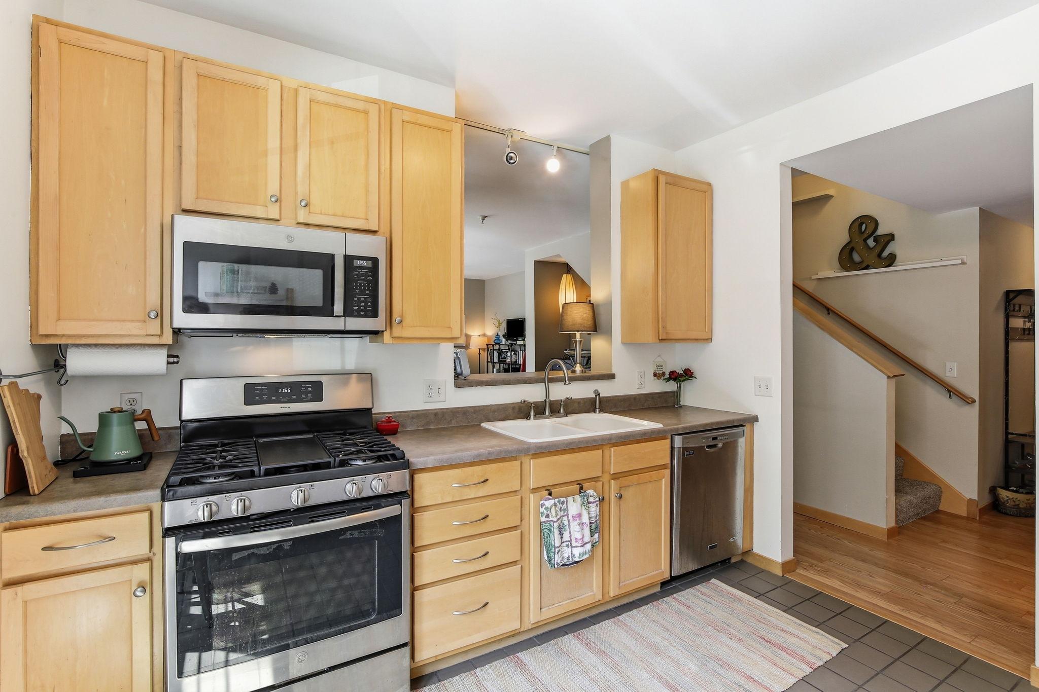 View of Residential at 820 Emerald Street #117, Saint Paul MN 55114, Saint Paul (19 of 35) - Mike Wilen | Minnesota Team Real Estate