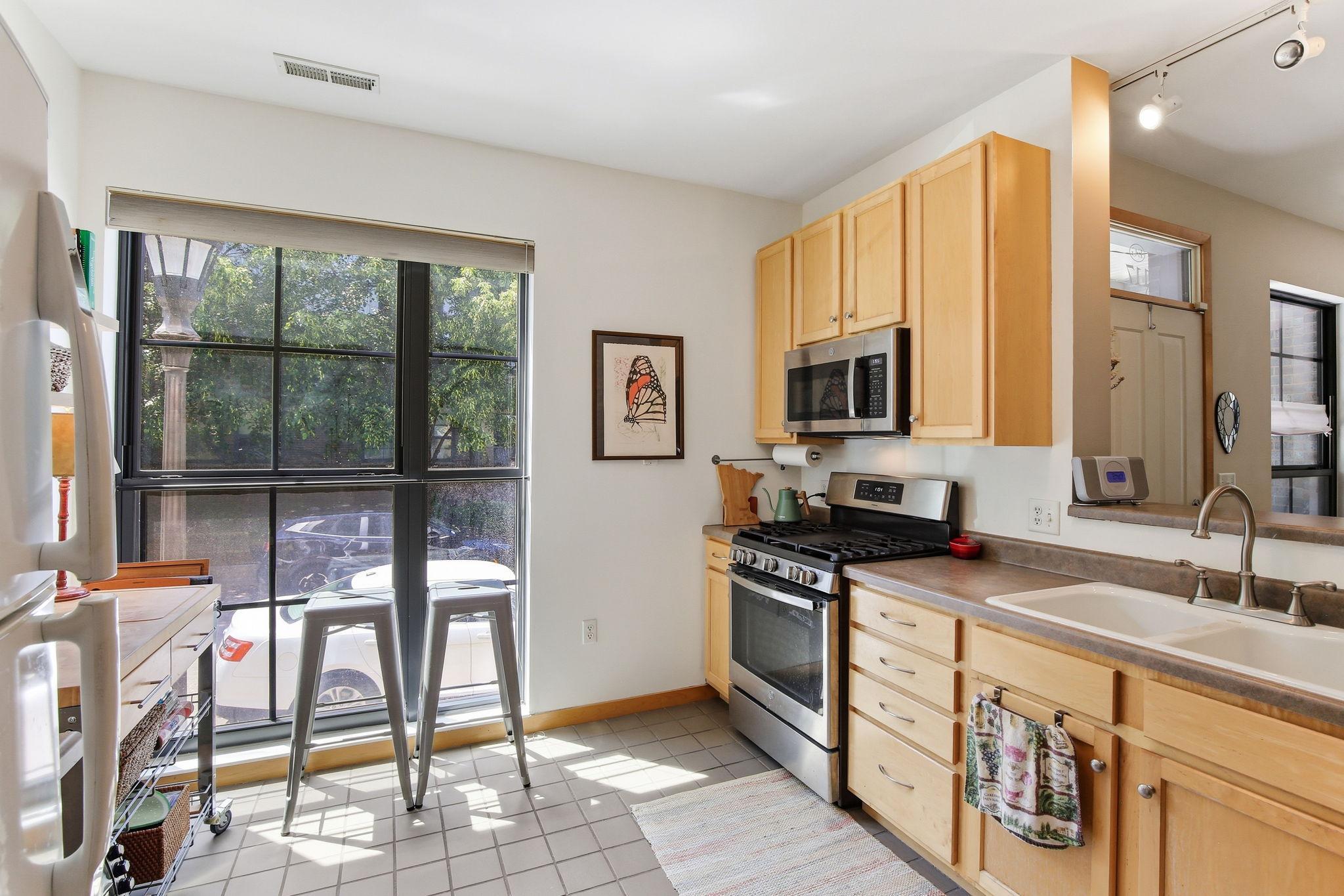 View of Residential at 820 Emerald Street #117, Saint Paul MN 55114, Saint Paul (18 of 35) - Mike Wilen | Minnesota Team Real Estate