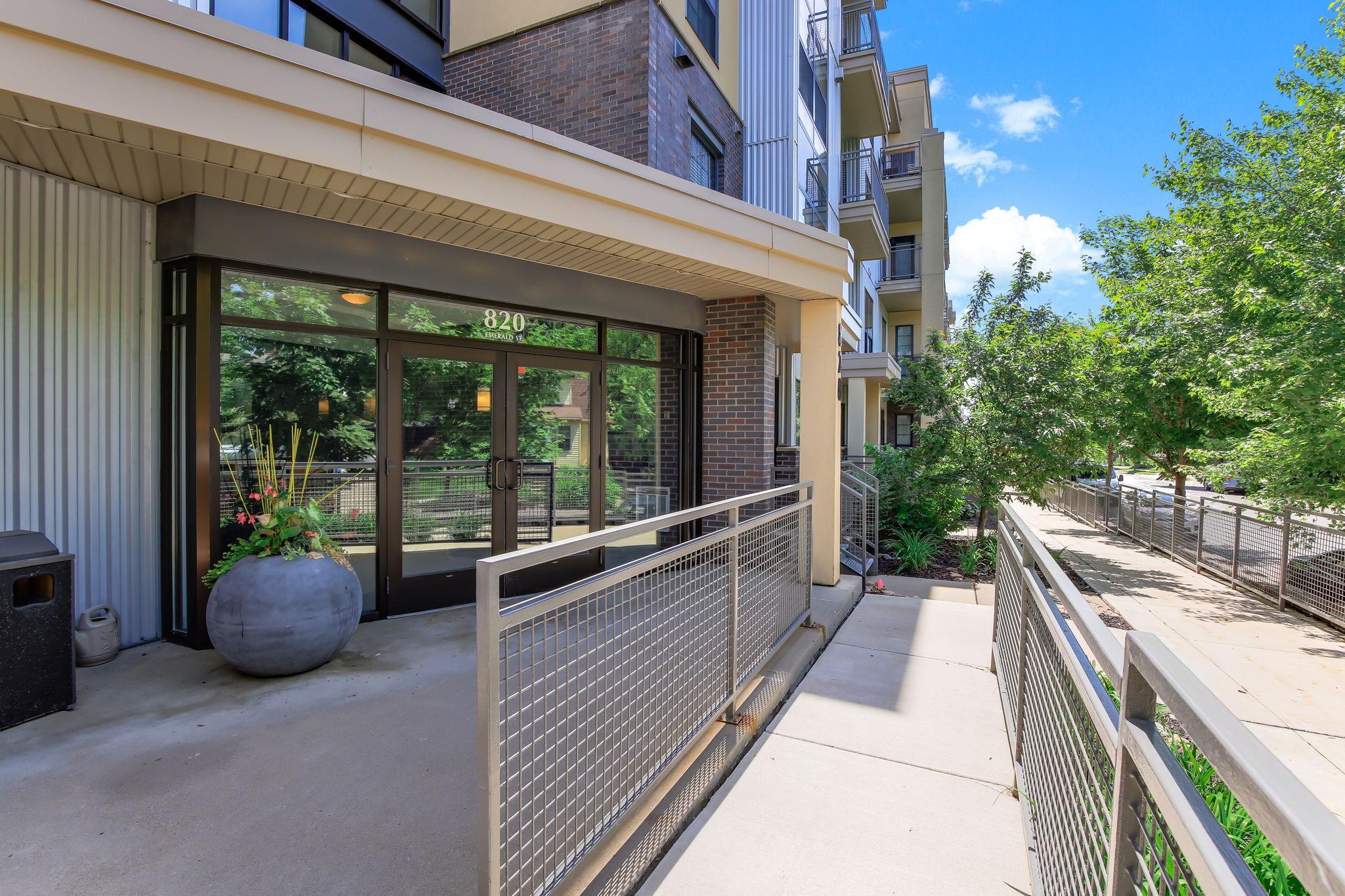 View of Residential at 820 Emerald Street #117, Saint Paul MN 55114, Saint Paul (4 of 35) - Mike Wilen | Minnesota Team Real Estate