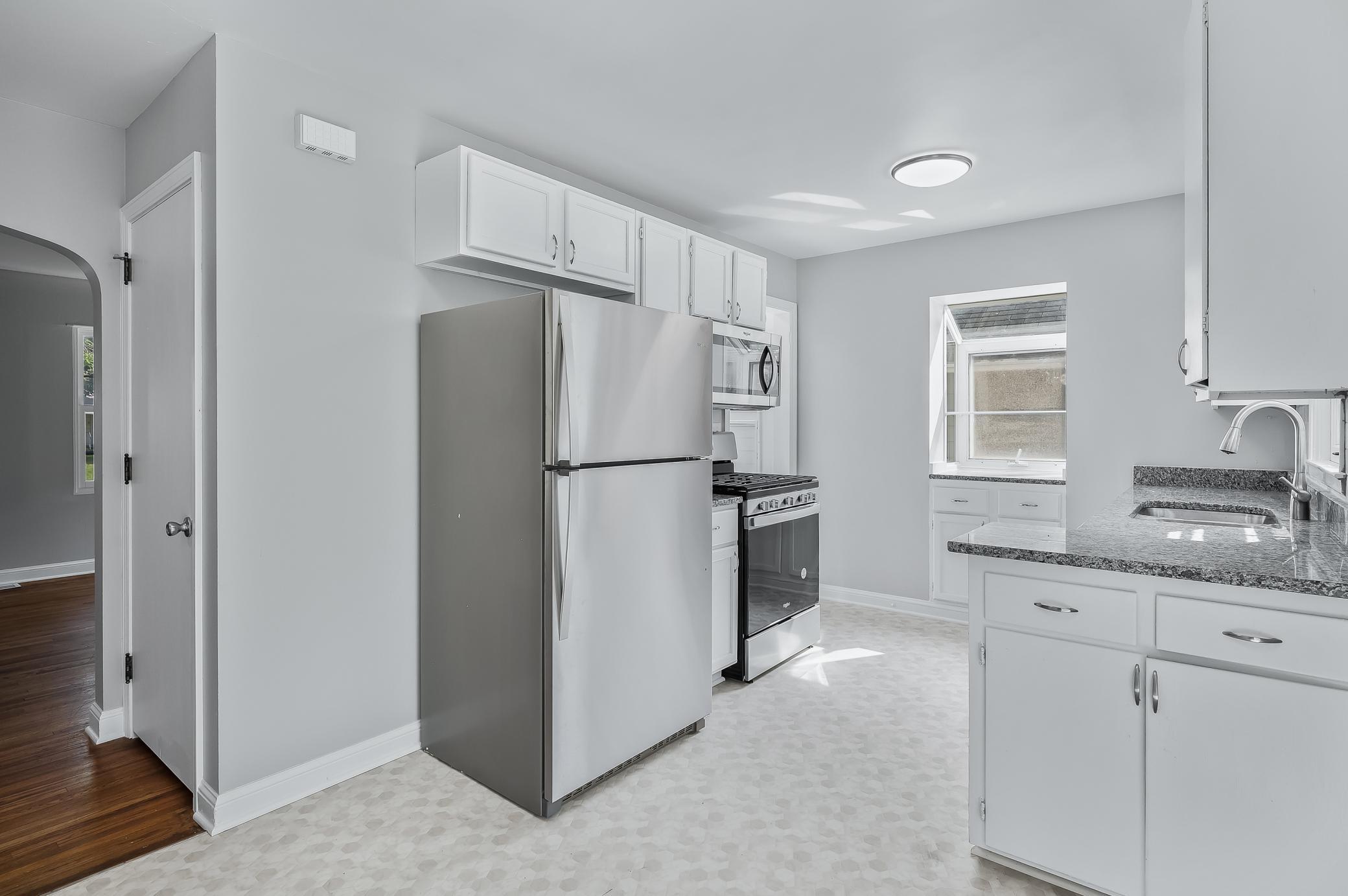 View of Residential at 6107 Bryant Avenue, Brooklyn Center MN 55430, Brooklyn Center (8 of 31) - Mike Wilen | Minnesota Team Real Estate