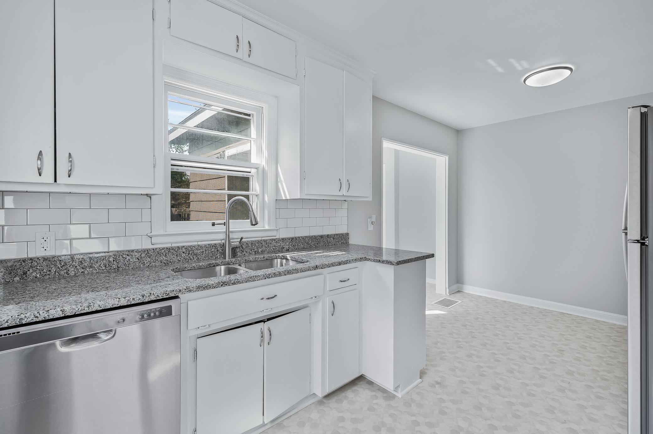 View of Residential at 6107 Bryant Avenue, Brooklyn Center MN 55430, Brooklyn Center (10 of 31) - Mike Wilen | Minnesota Team Real Estate