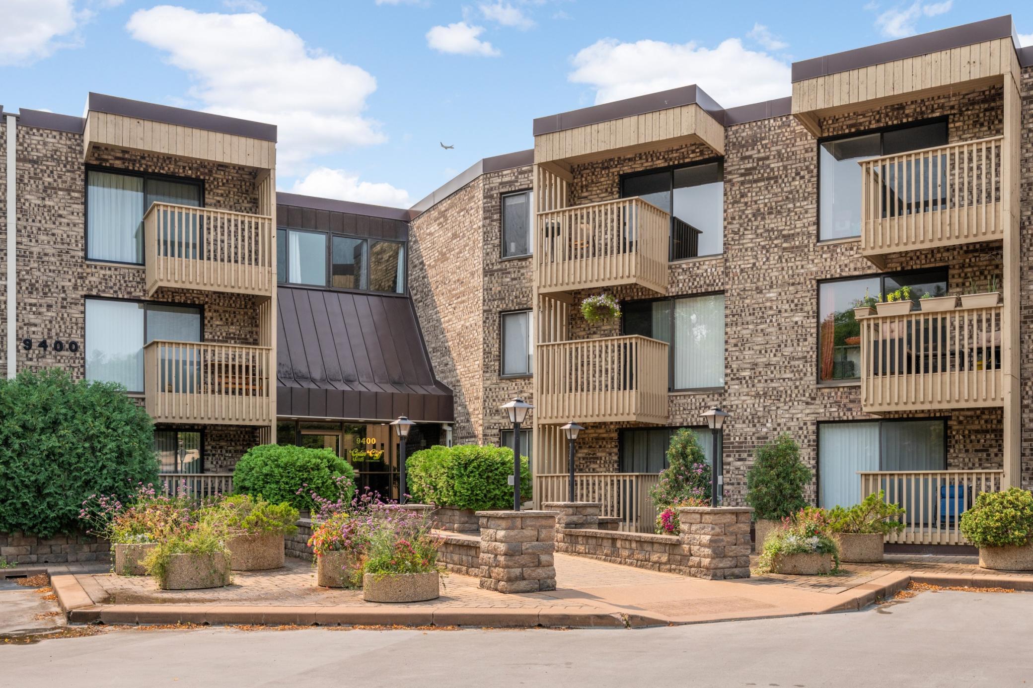 View of Residential at 9400 Old Cedar Avenue #102, Bloomington MN 55425, Bloomington (22 of 28) - Mike Wilen | Minnesota Team Real Estate