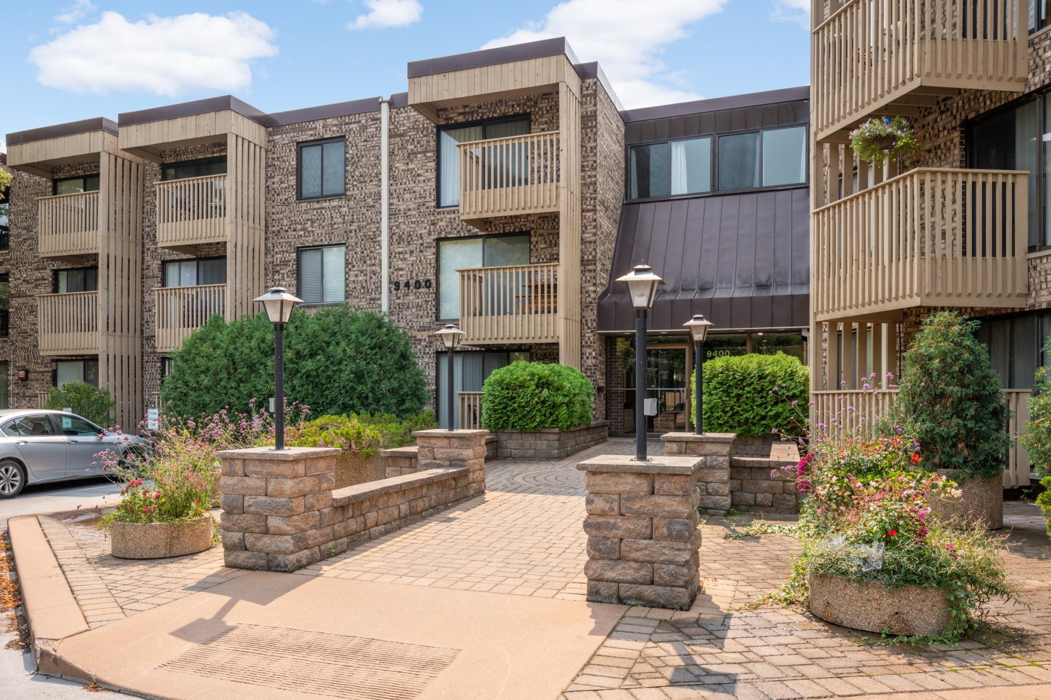 View of Residential at 9400 Old Cedar Avenue #102, Bloomington MN 55425, Bloomington (23 of 28) - Mike Wilen | Minnesota Team Real Estate