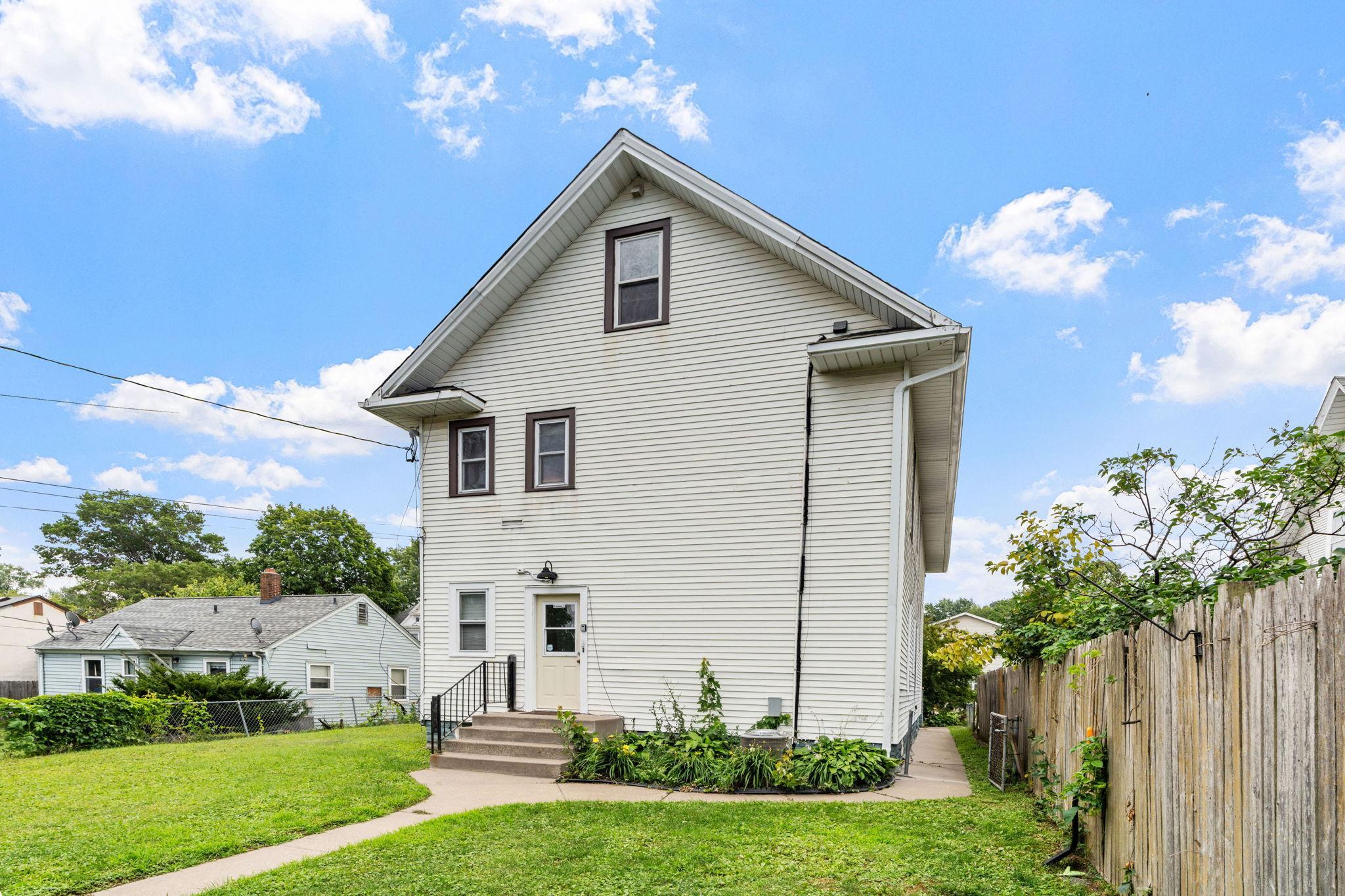 View of Residential Income at 1149 Minnehaha Avenue, Saint Paul MN 55106, Saint Paul (54 of 56) - Mike Wilen | Minnesota Team Real Estate