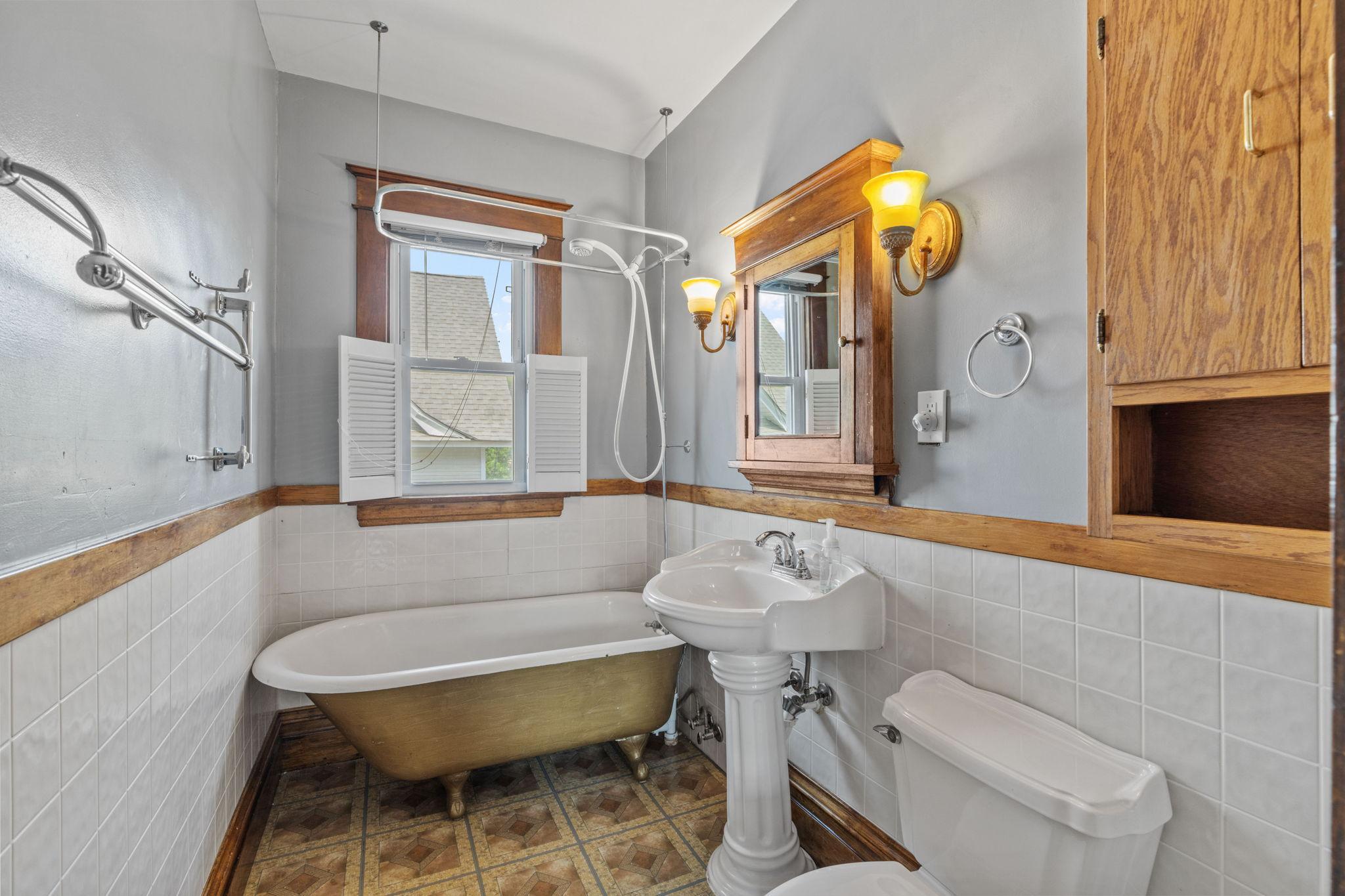 View of Residential Income at 1149 Minnehaha Avenue, Saint Paul MN 55106, Saint Paul (24 of 56) - Mike Wilen | Minnesota Team Real Estate