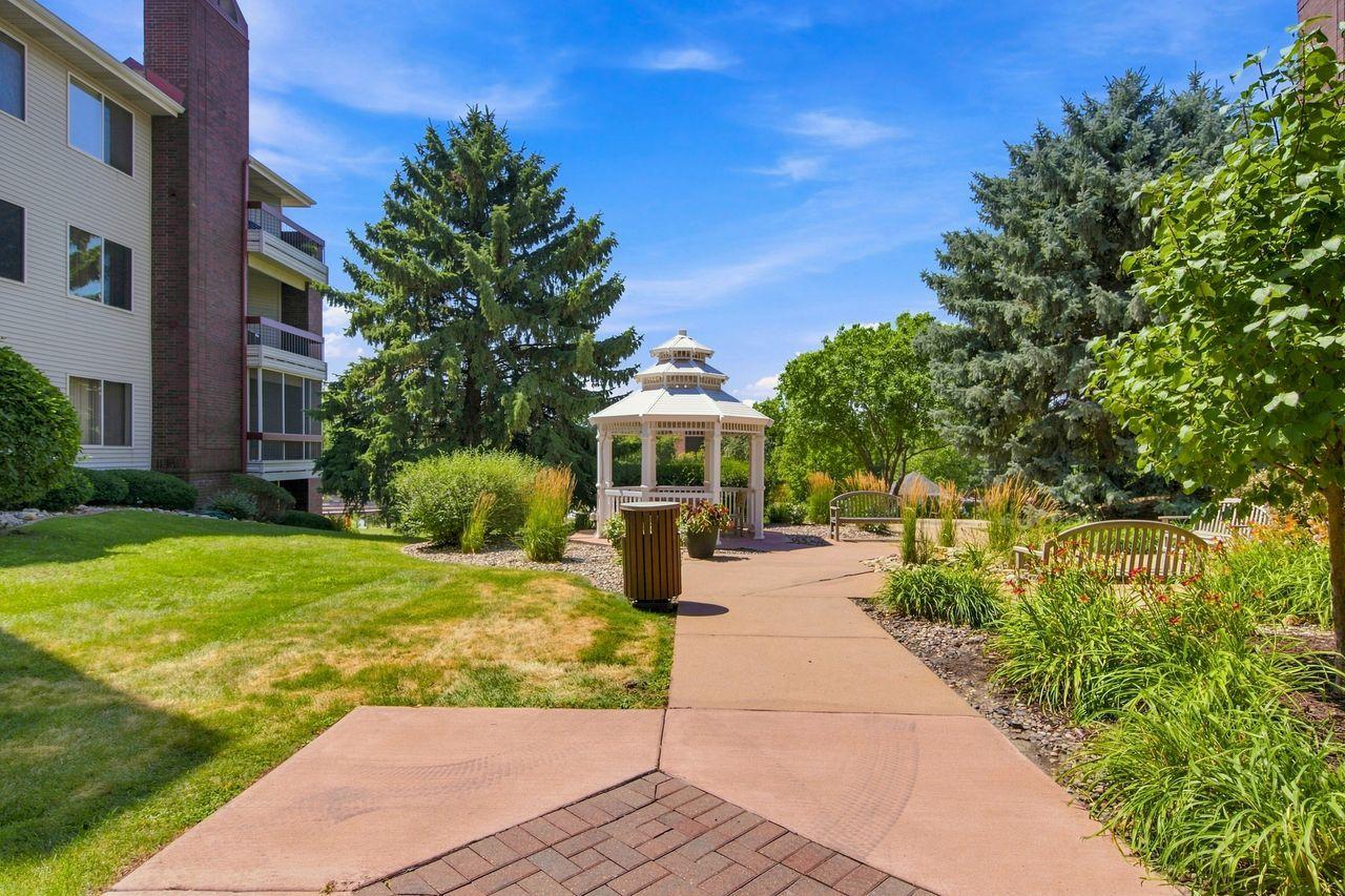 View of Residential at 7440 Edinborough Way #4116, Edina MN 55435, Edina (43 of 52) - Mike Wilen | Minnesota Team Real Estate