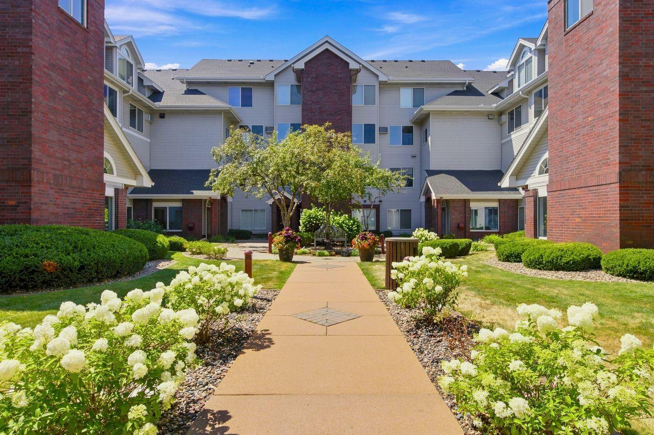 View of Residential at 7440 Edinborough Way #4116, Edina MN 55435, Edina (42 of 52) - Mike Wilen | Minnesota Team Real Estate