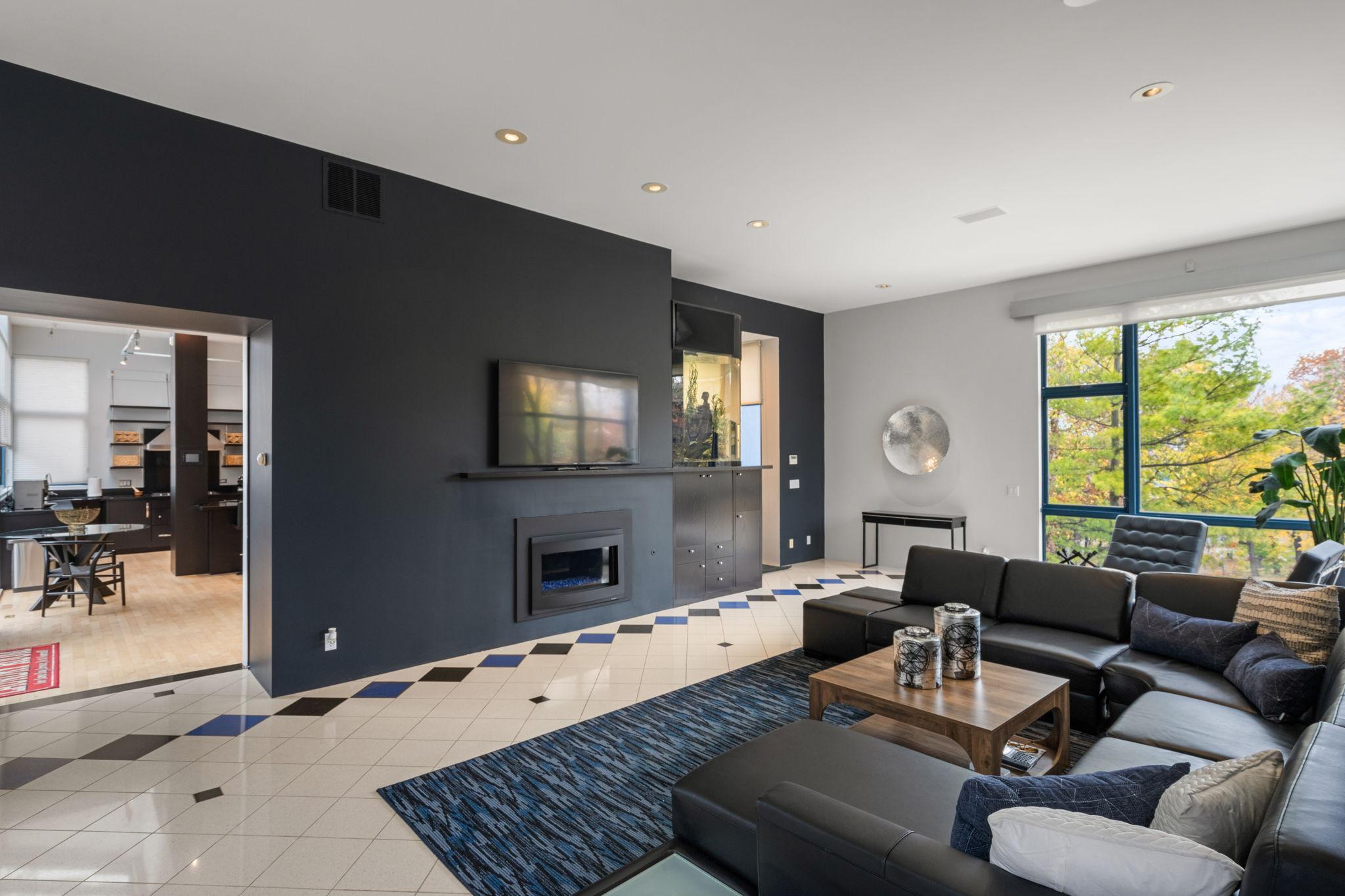 View of Residential at 1128 Kenwood Parkway, Minneapolis MN 55403, Minneapolis (13 of 91) - Mike Wilen | Minnesota Team Real Estate