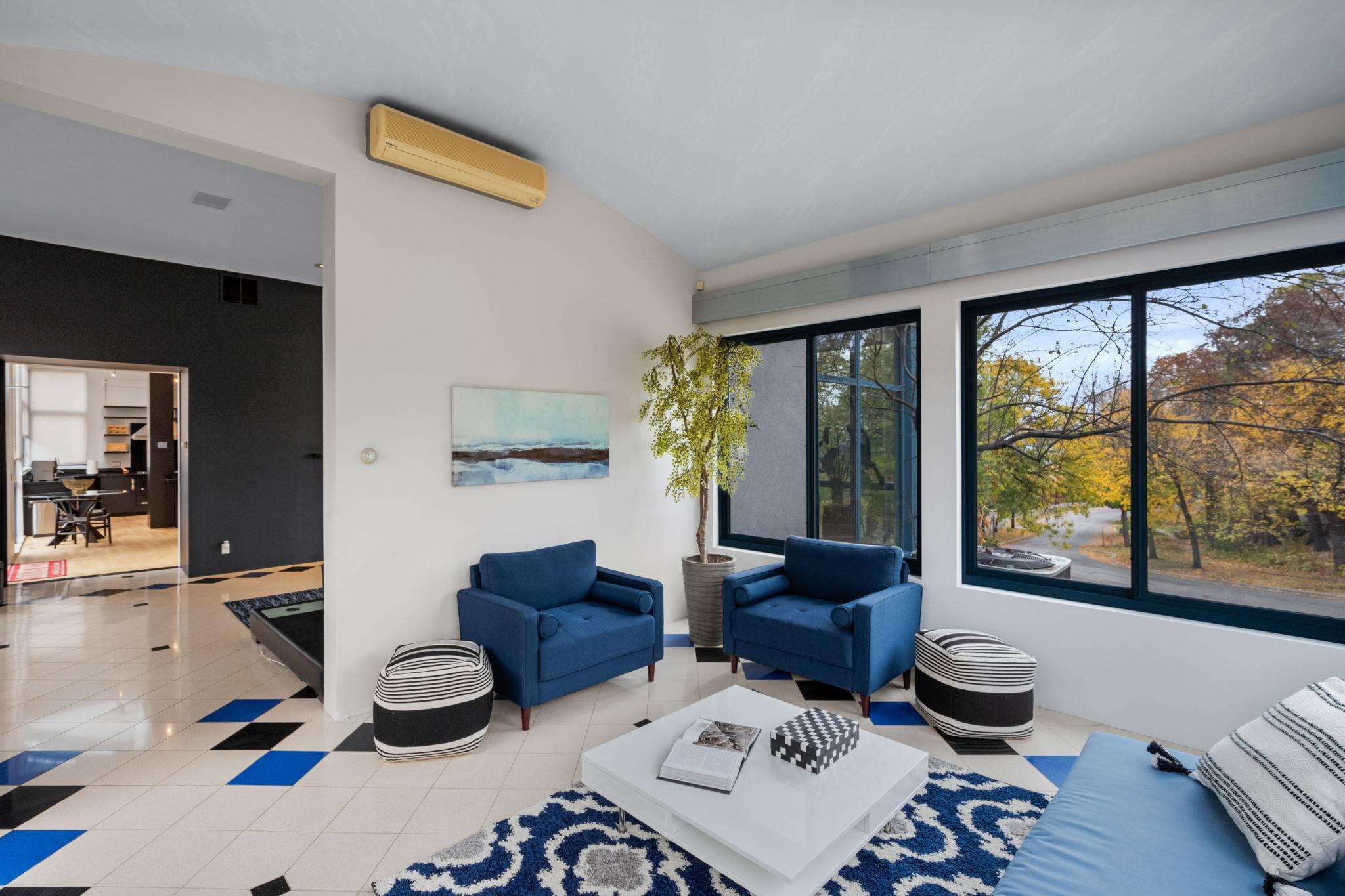 View of Residential at 1128 Kenwood Parkway, Minneapolis MN 55403, Minneapolis (16 of 91) - Mike Wilen | Minnesota Team Real Estate