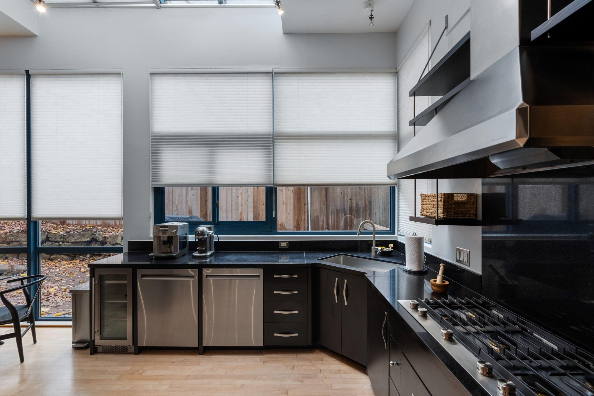 View of Residential at 1128 Kenwood Parkway, Minneapolis MN 55403, Minneapolis (24 of 91) - Mike Wilen | Minnesota Team Real Estate