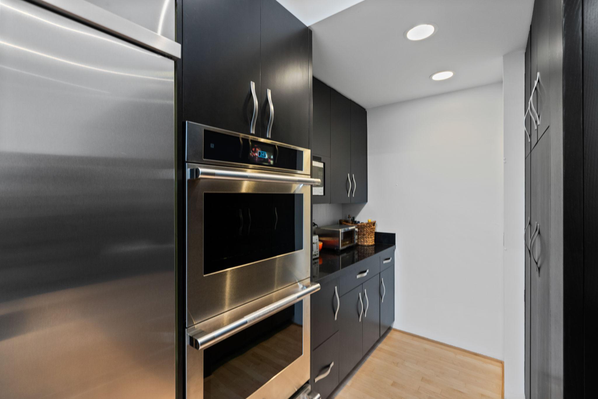 View of Residential at 1128 Kenwood Parkway, Minneapolis MN 55403, Minneapolis (25 of 91) - Mike Wilen | Minnesota Team Real Estate
