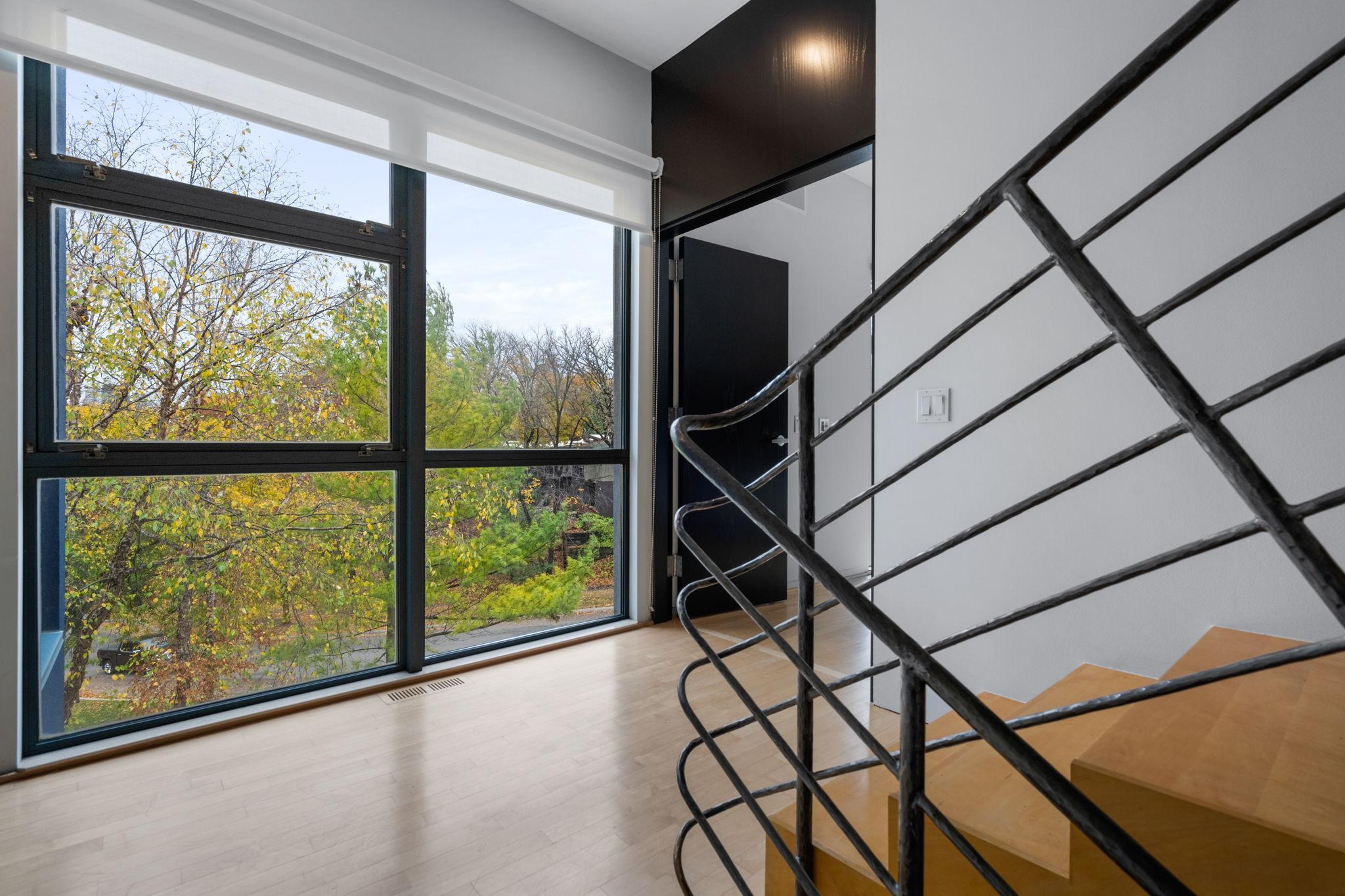 View of Residential at 1128 Kenwood Parkway, Minneapolis MN 55403, Minneapolis (37 of 91) - Mike Wilen | Minnesota Team Real Estate