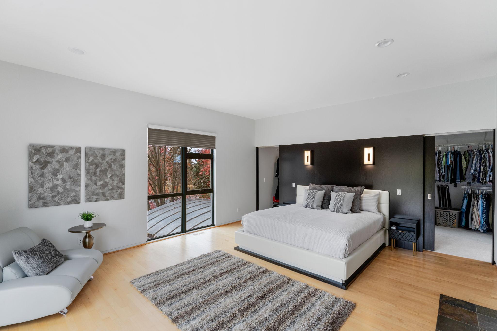 View of Residential at 1128 Kenwood Parkway, Minneapolis MN 55403, Minneapolis (39 of 91) - Mike Wilen | Minnesota Team Real Estate