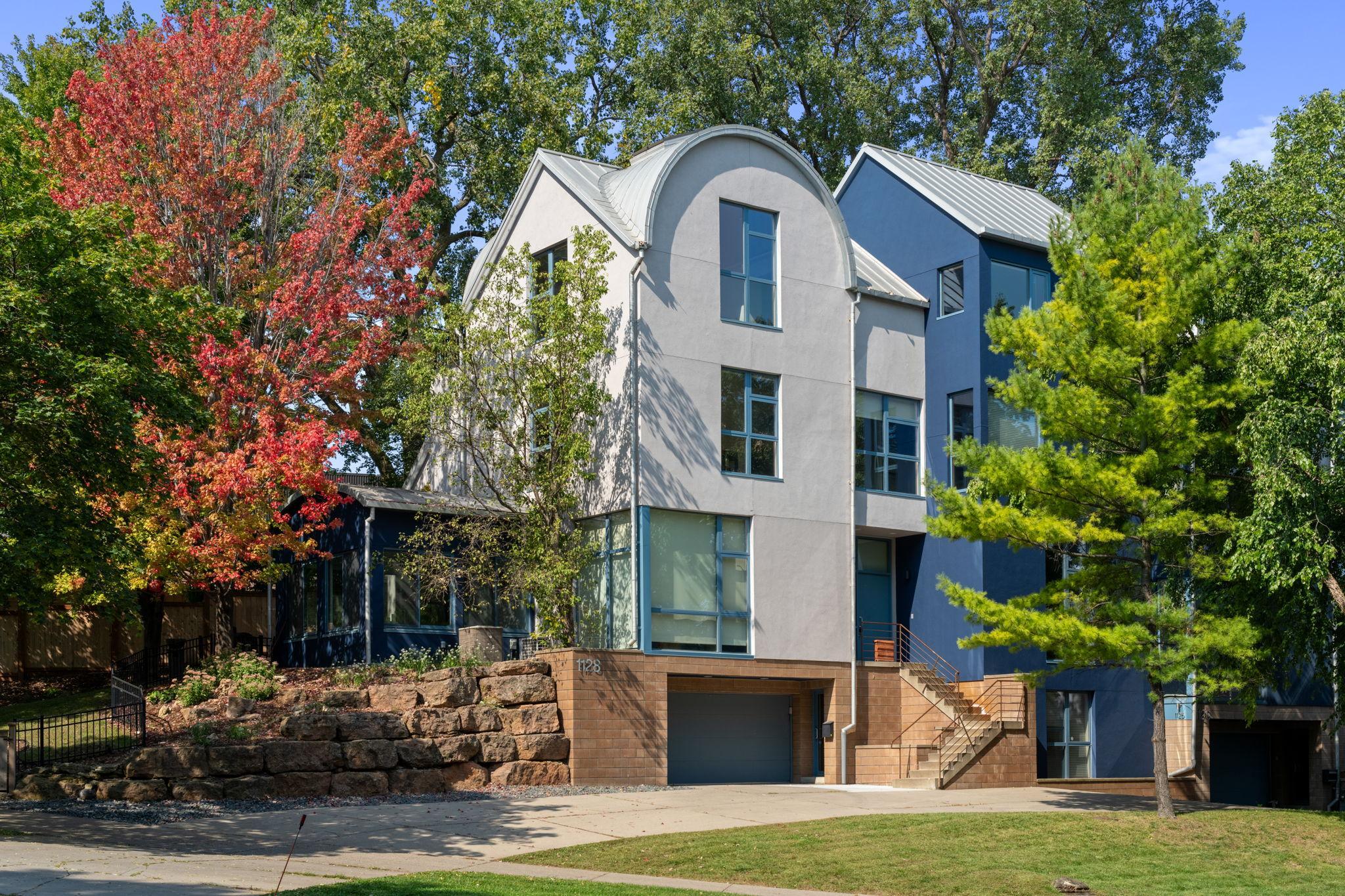 View of Residential at 1128 Kenwood Parkway, Minneapolis MN 55403, Minneapolis (79 of 91) - Mike Wilen | Minnesota Team Real Estate