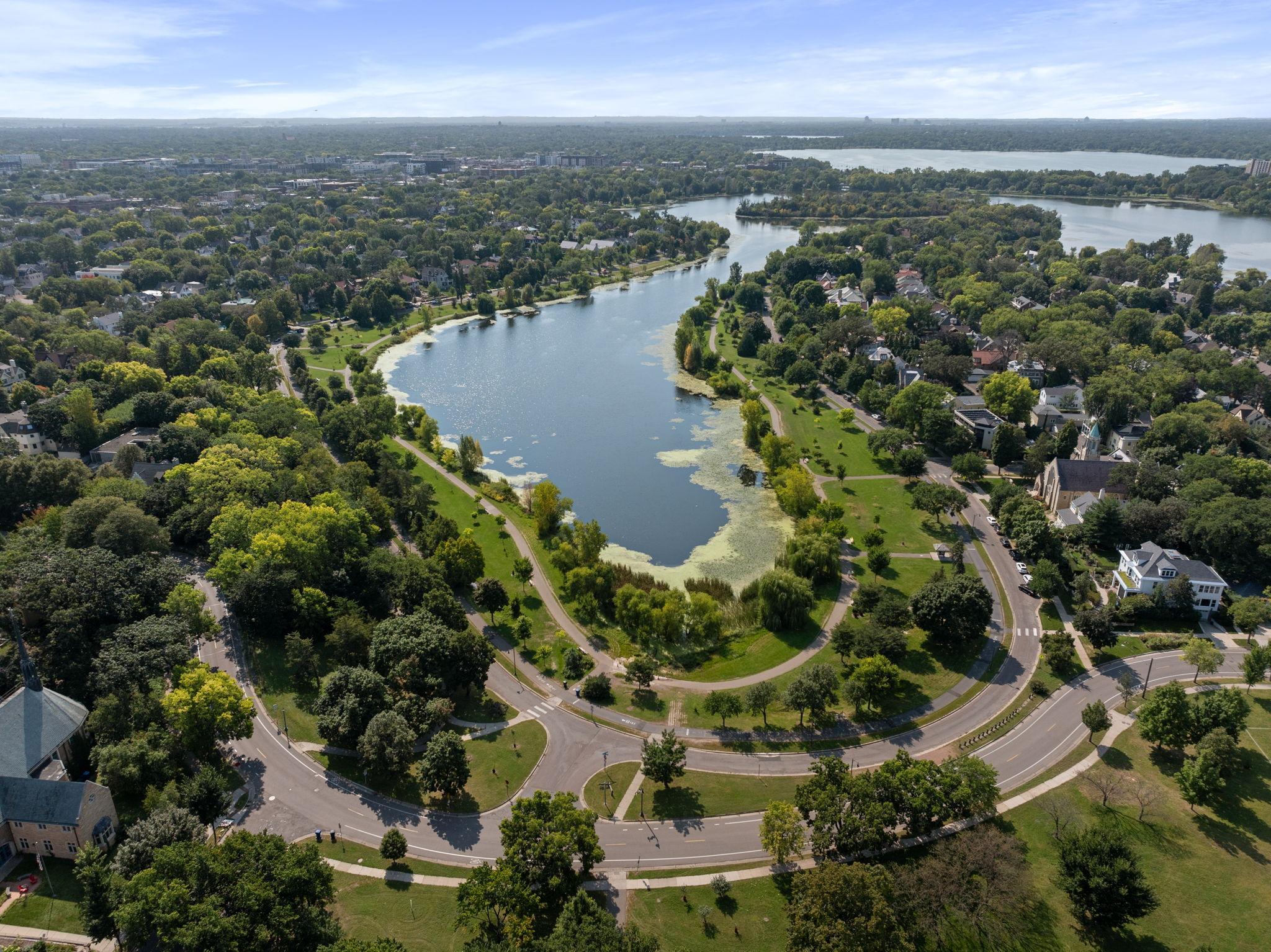 View of Residential at 1128 Kenwood Parkway, Minneapolis MN 55403, Minneapolis (90 of 91) - Mike Wilen | Minnesota Team Real Estate