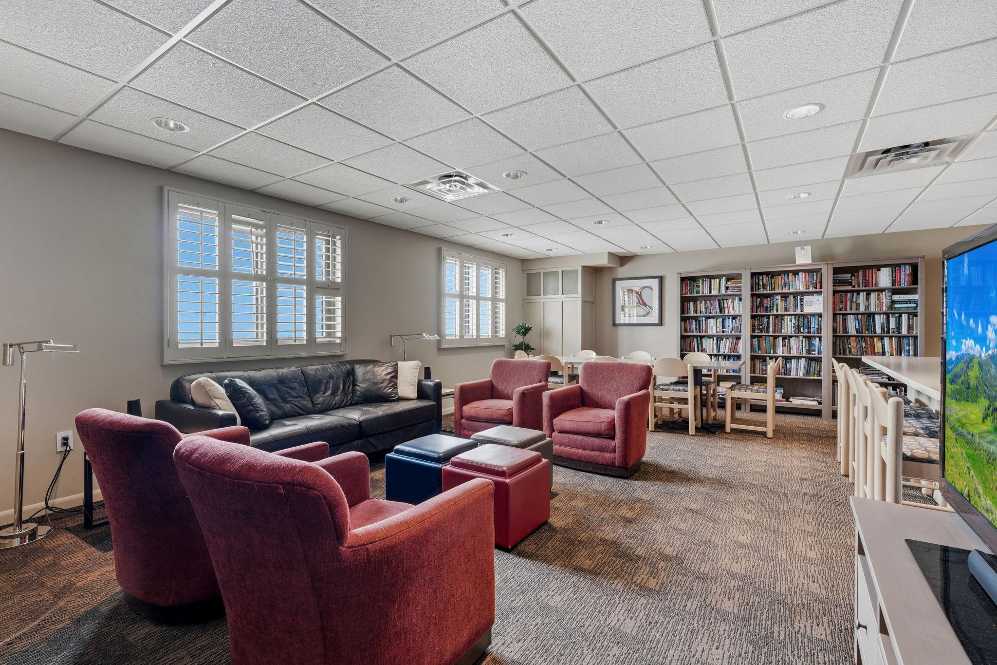 View of Residential at 410 Groveland Avenue #2003, Minneapolis MN 55403, Minneapolis (23 of 26) - Mike Wilen | Minnesota Team Real Estate