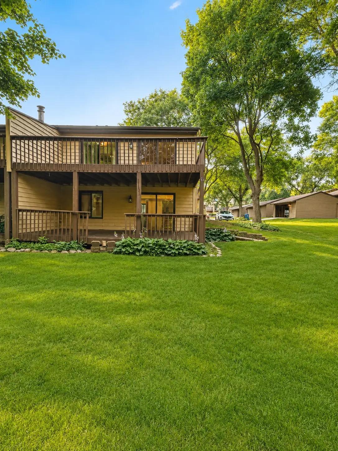 View of Residential at 240 Eagle Lake Drive, Maple Grove MN 55369, Maple Grove (11 of 20) - Mike Wilen | Minnesota Team Real Estate