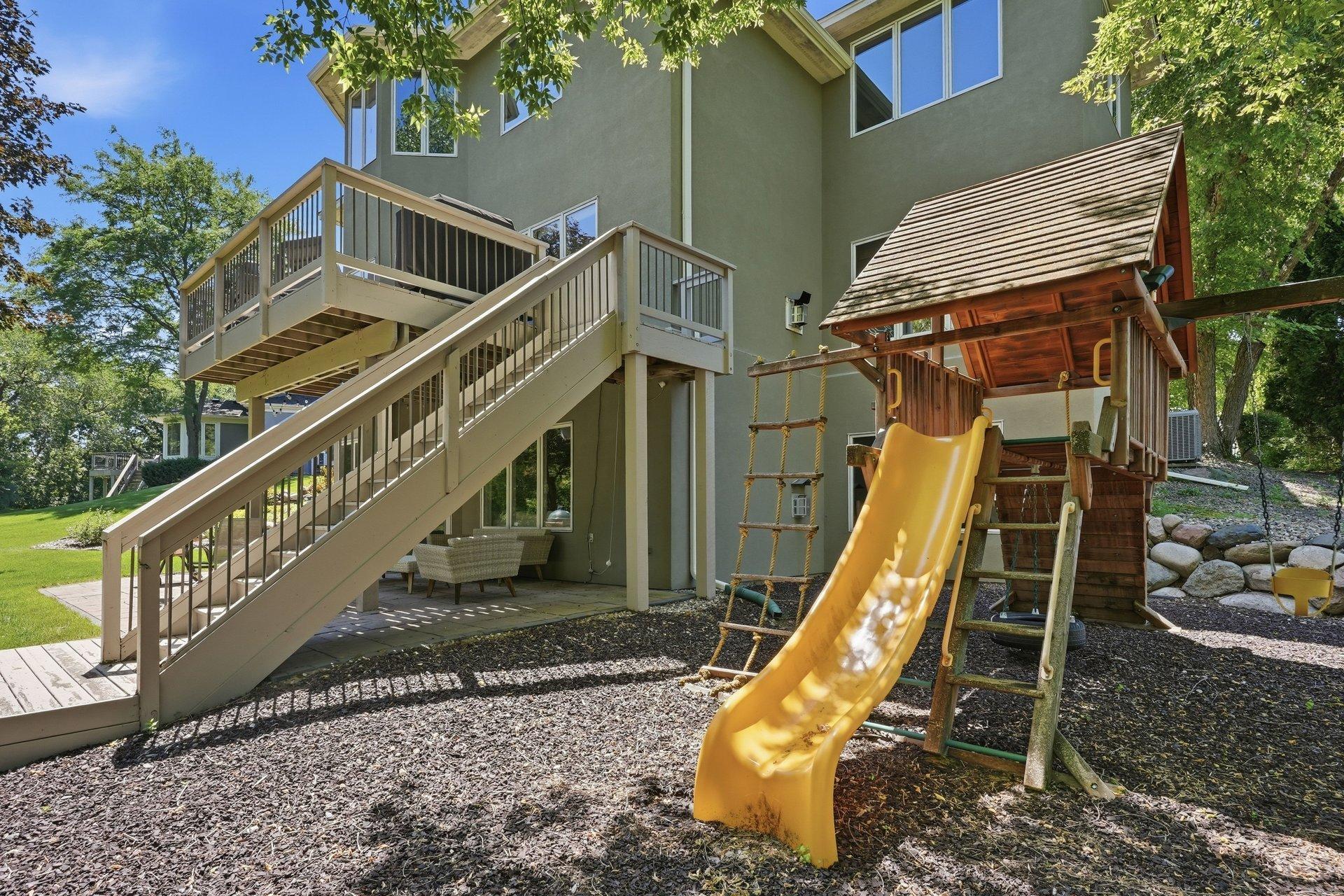 View of Residential at 856 Great Oaks Trail, Eagan MN 55123, Eagan (11 of 28) - Mike Wilen | Minnesota Team Real Estate