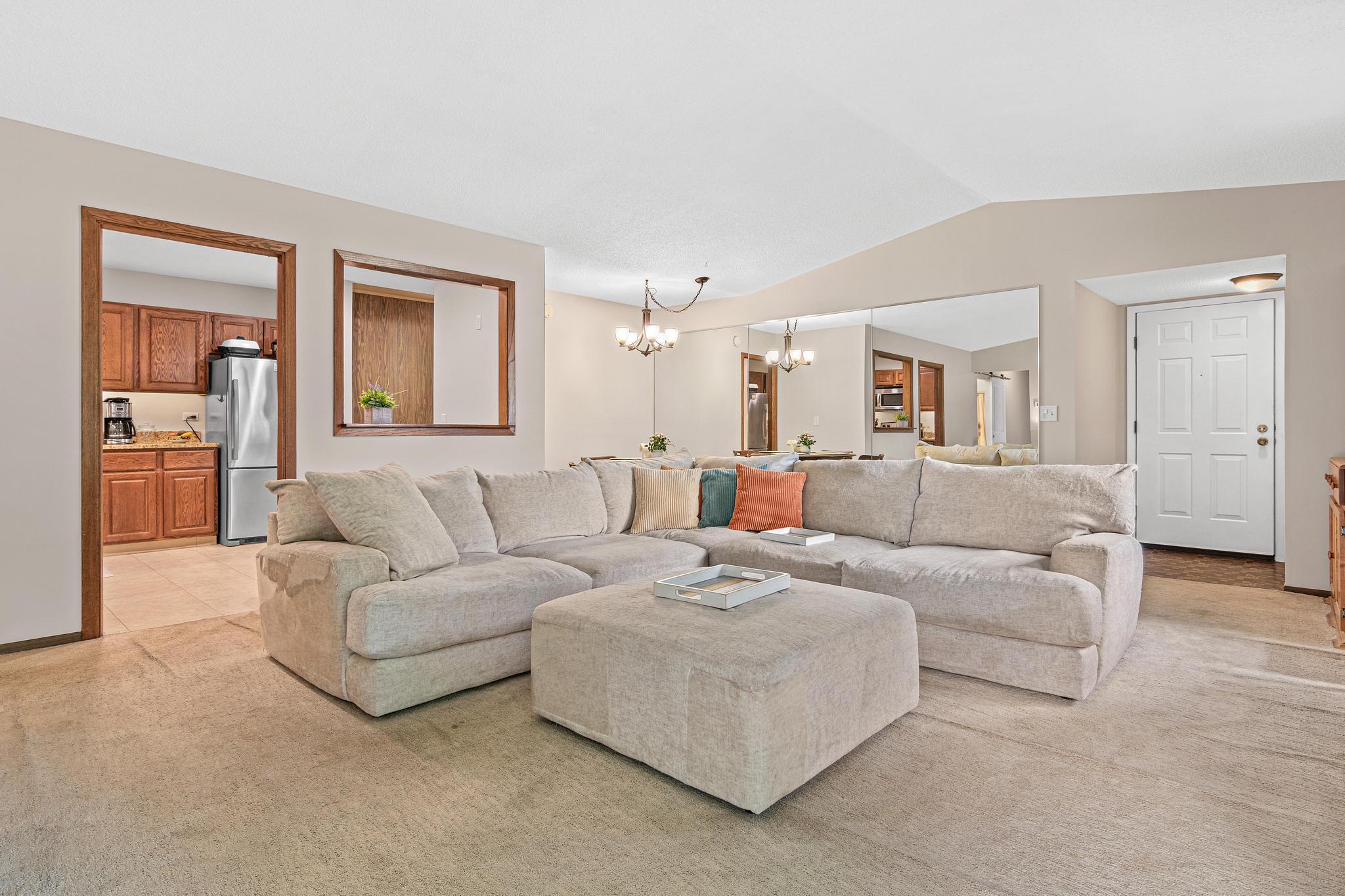 View of Residential at 13401 Pepperwood Circle, Minnetonka MN 55305, Minnetonka (5 of 27) - Mike Wilen | Minnesota Team Real Estate