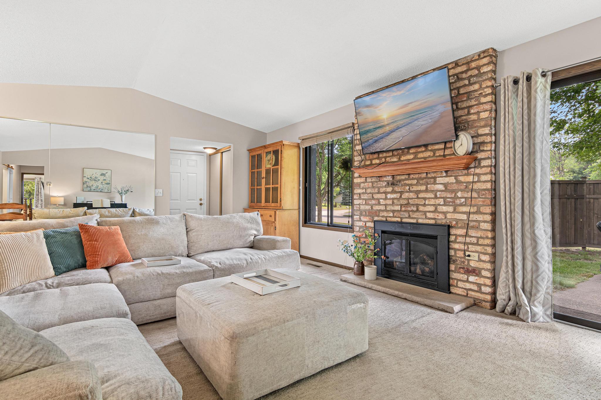 View of Residential at 13401 Pepperwood Circle, Minnetonka MN 55305, Minnetonka (4 of 27) - Mike Wilen | Minnesota Team Real Estate