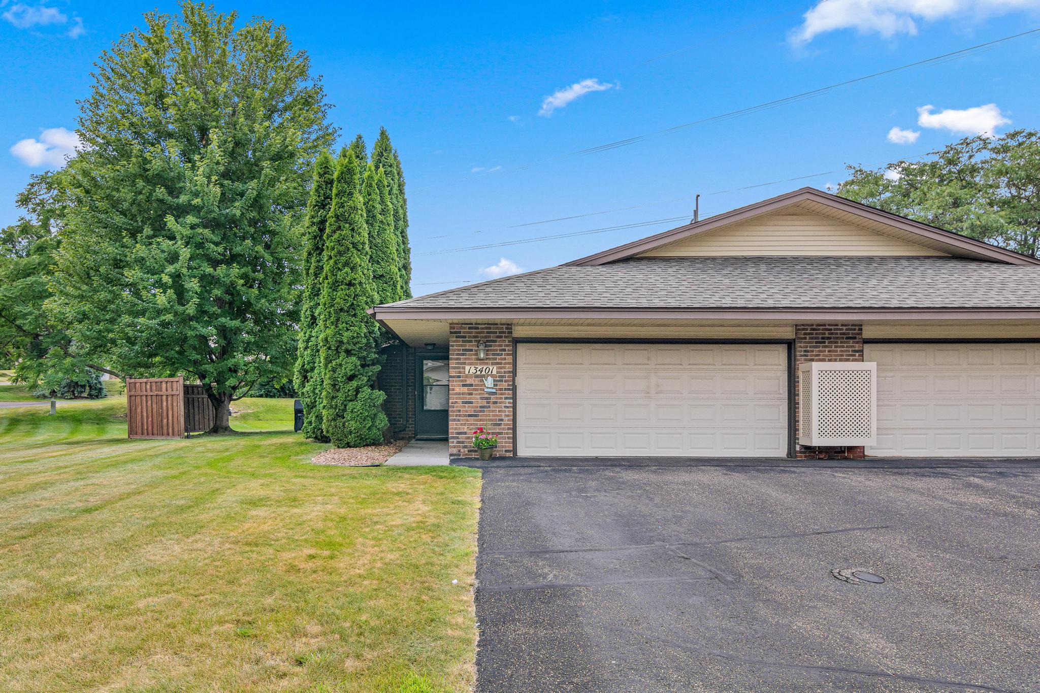 View of (TH) Side x Side at 13401 Pepperwood Circle, Minnetonka - Mike Wilen | Minnesota Team Real Estate
