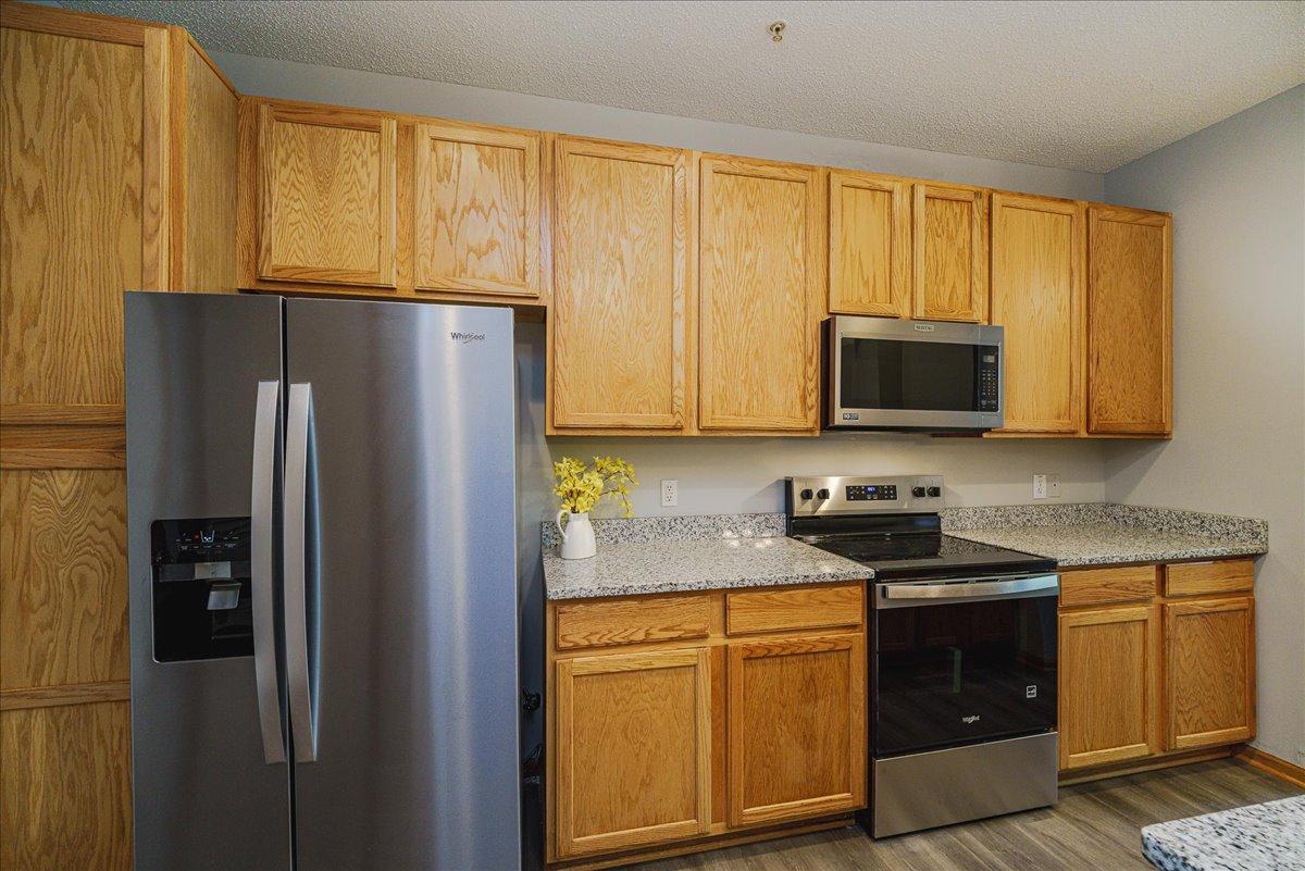 View of Residential at 17608 68th Place, Maple Grove MN 55311, Maple Grove (5 of 29) - Mike Wilen | Minnesota Team Real Estate