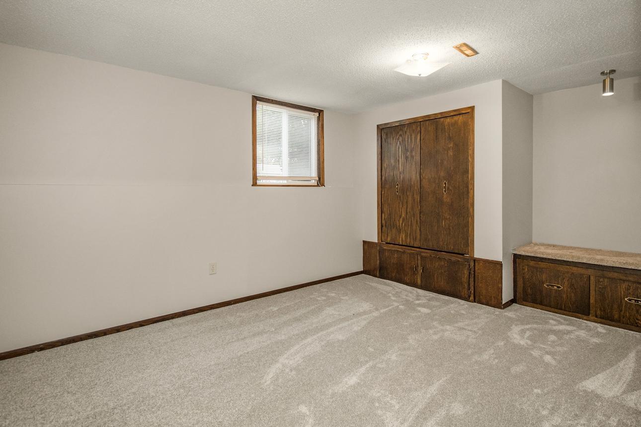 View of Residential at 1388 Amaryllis Lane, Eagan MN 55123, Eagan (12 of 20) - Mike Wilen | Minnesota Team Real Estate
