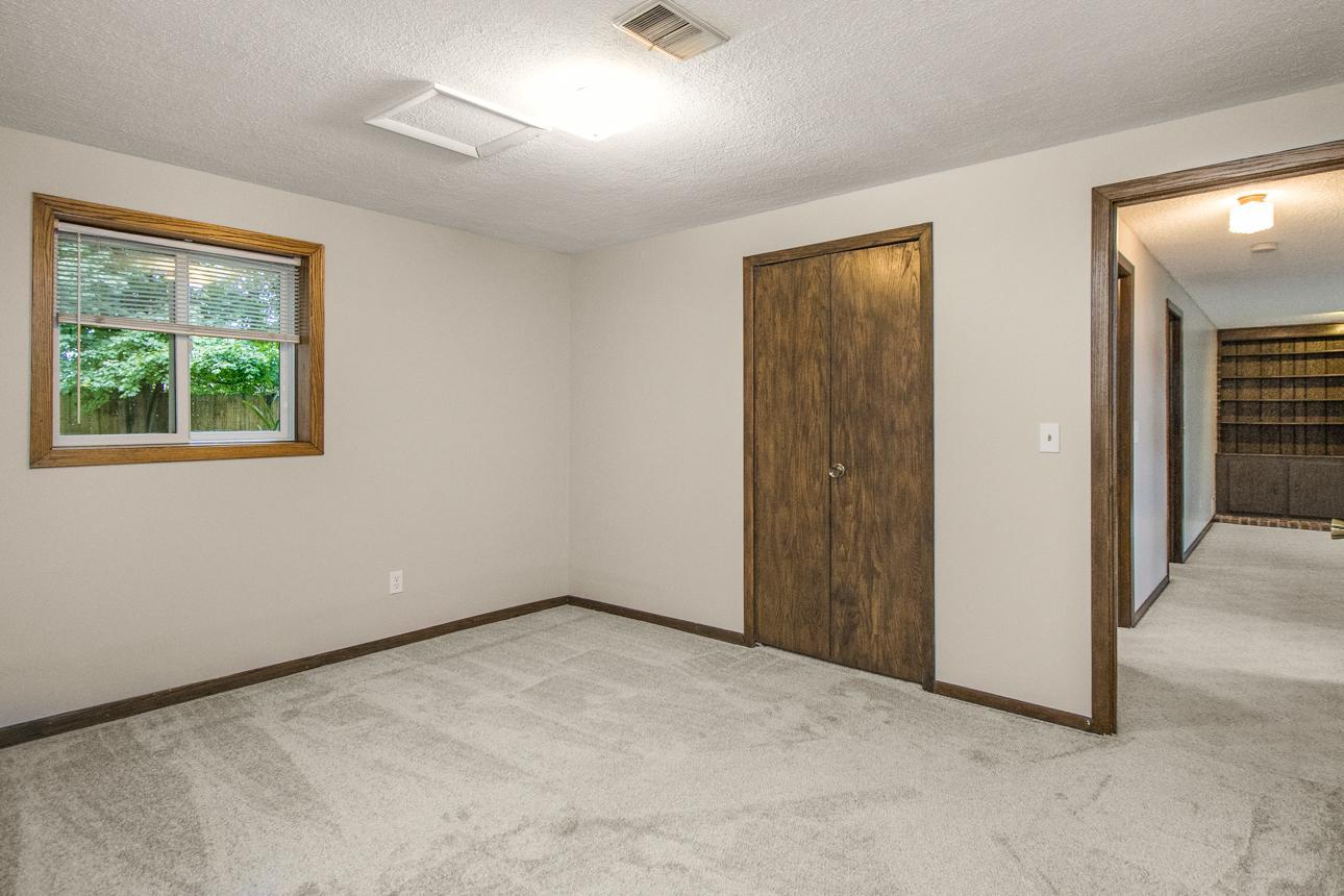 View of Residential at 1388 Amaryllis Lane, Eagan MN 55123, Eagan (13 of 20) - Mike Wilen | Minnesota Team Real Estate